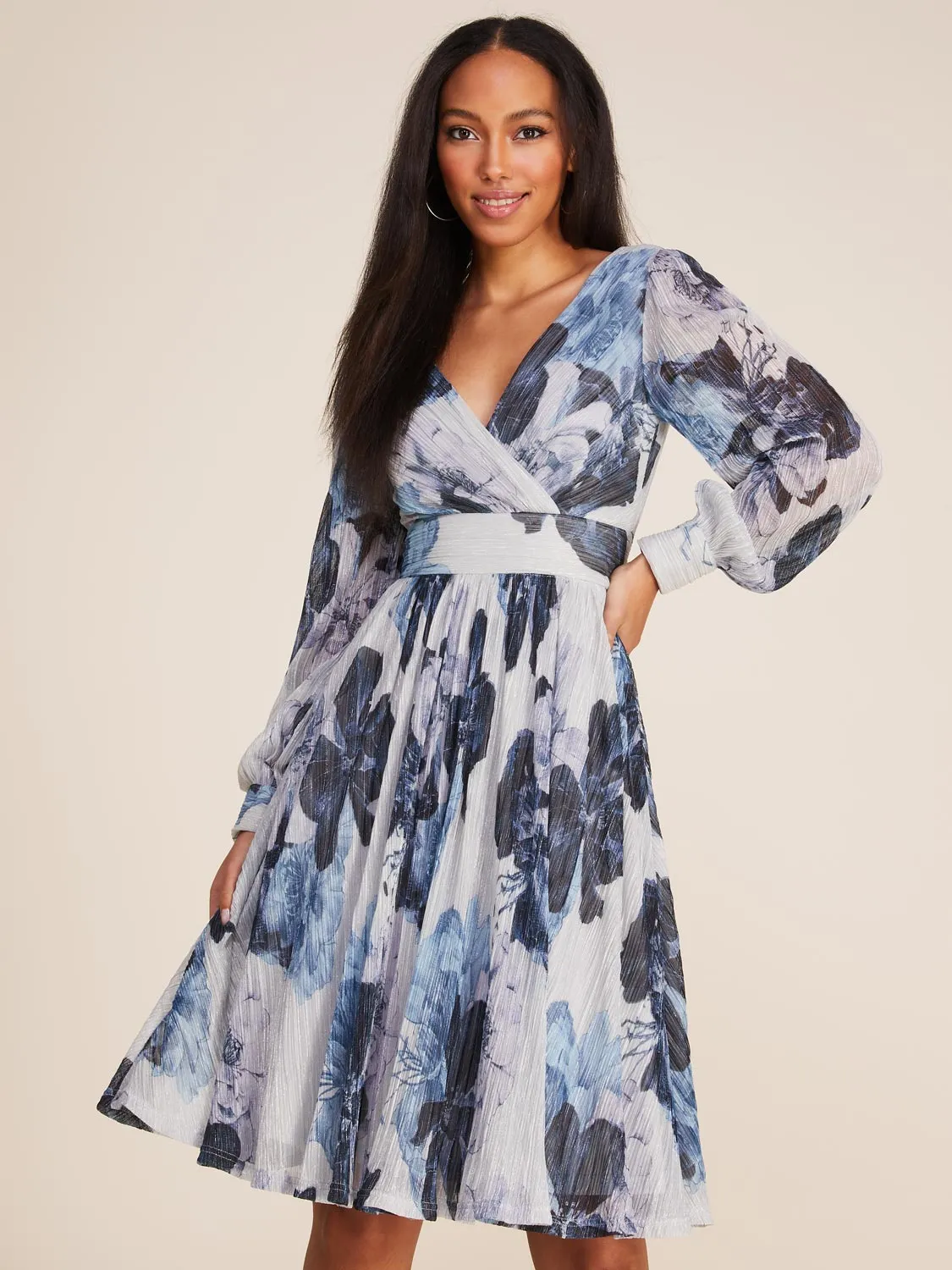 Printed Metallic Crinkle Knit Fit & Flare Midi Dress sold by Suzy Shier product image thumbnail 2