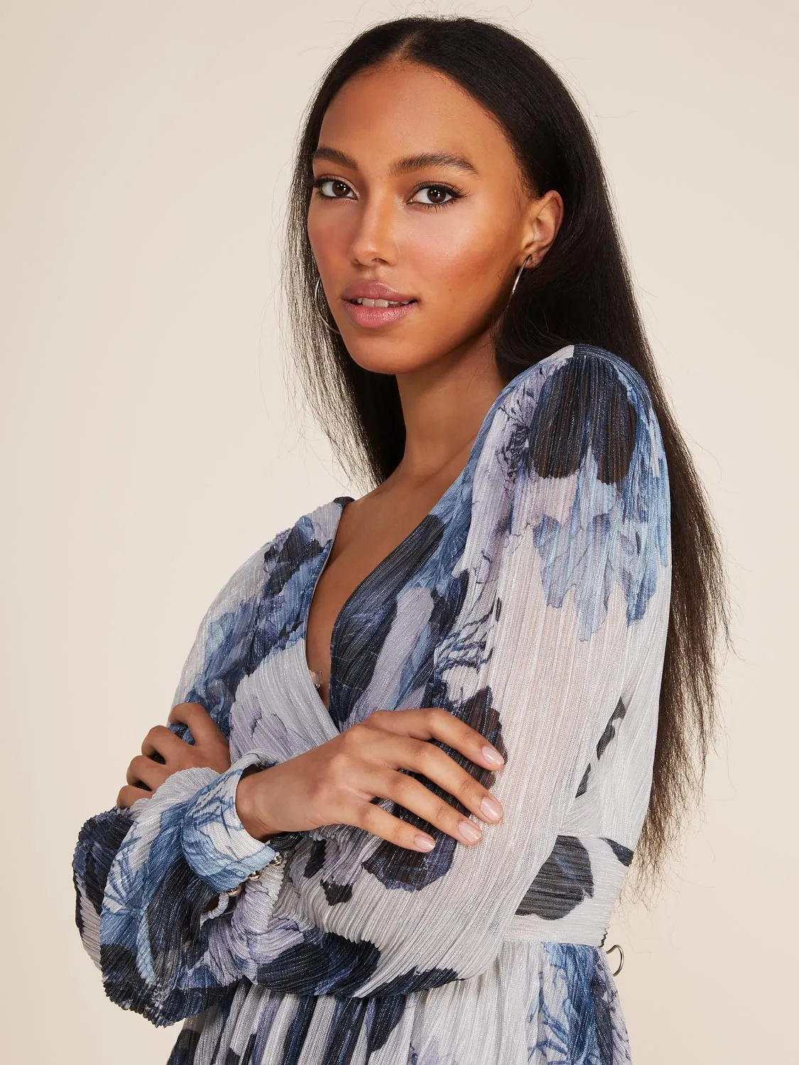 Printed Metallic Crinkle Knit Fit & Flare Midi Dress sold by Suzy Shier product image thumbnail 4