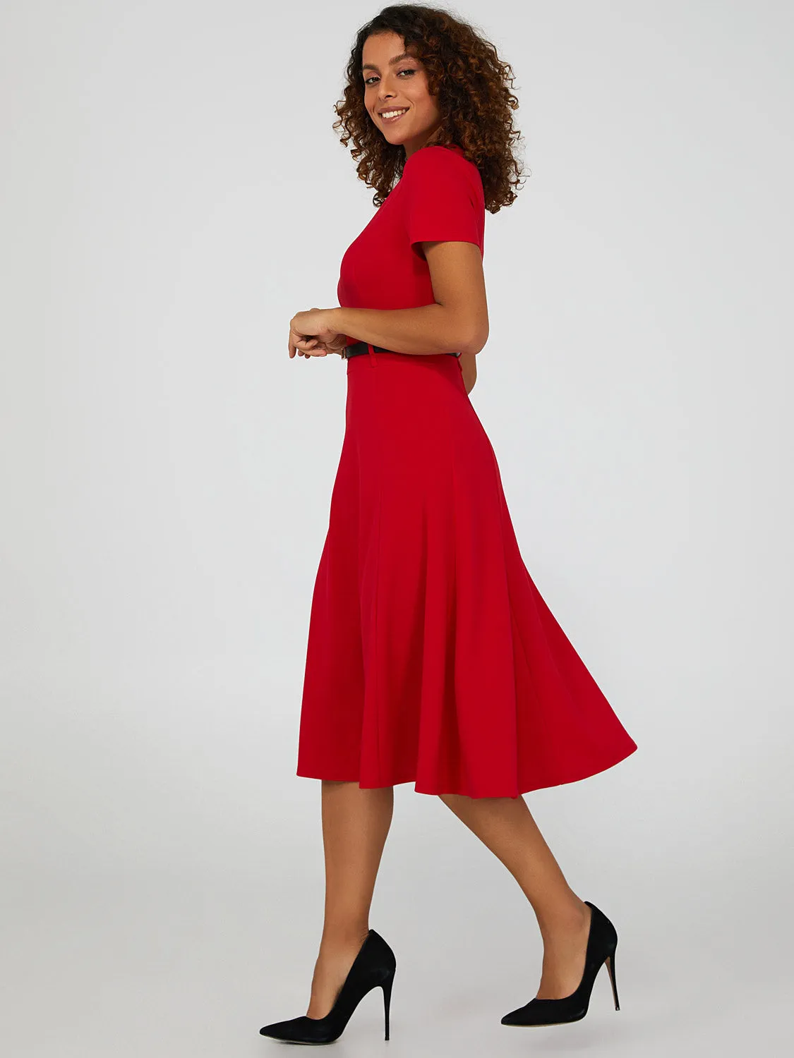 Short Sleeve Midi Dress With Belt sold by Suzy Shier product image thumbnail 5