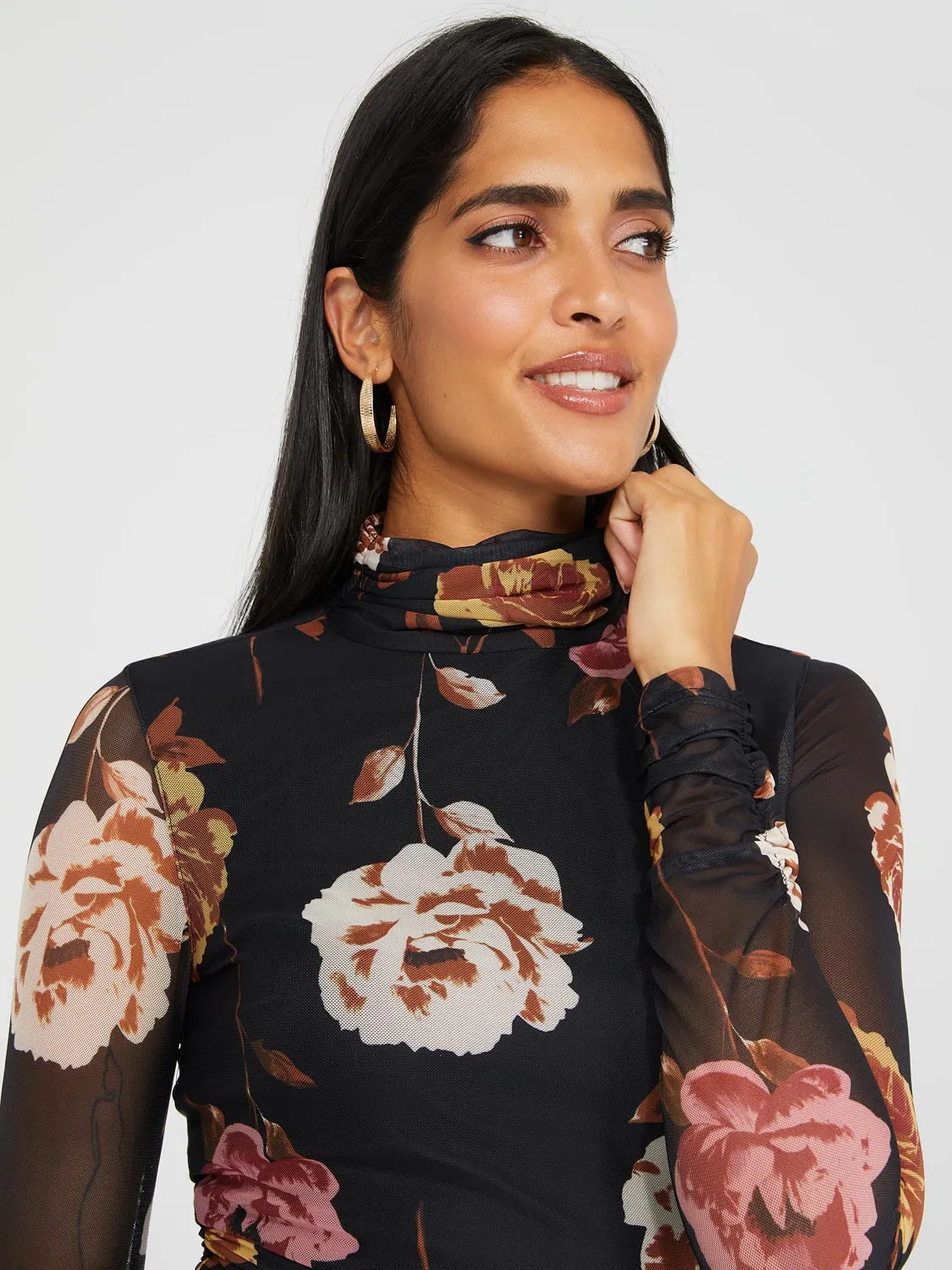 Printed Mesh Mock Neck Midi Dress With Side Pockets sold by Suzy Shier product image thumbnail 3