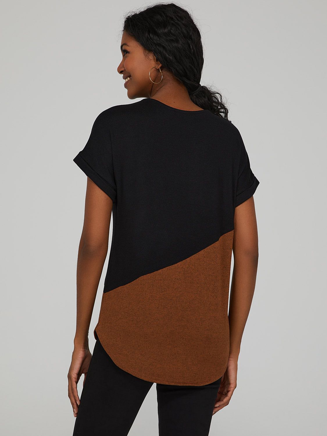 Color Block Cuff Sleeve T-Shirt sold by Suzy Shier product image thumbnail 4