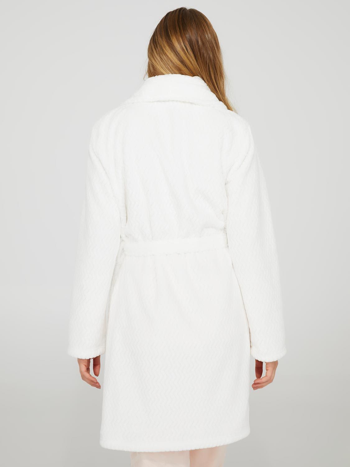Chevron Plush Robe sold by Suzy Shier product image thumbnail 5