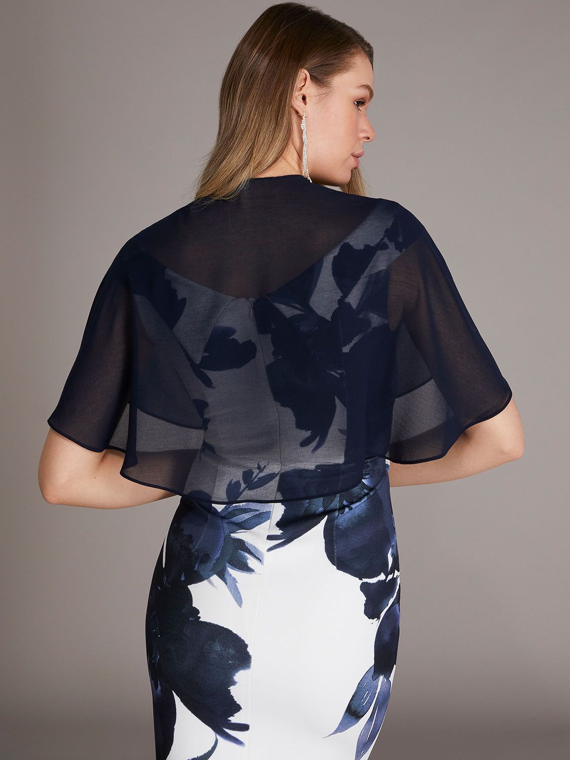 Boléro en chiffon transparent sold by Suzy Shier product image thumbnail 3