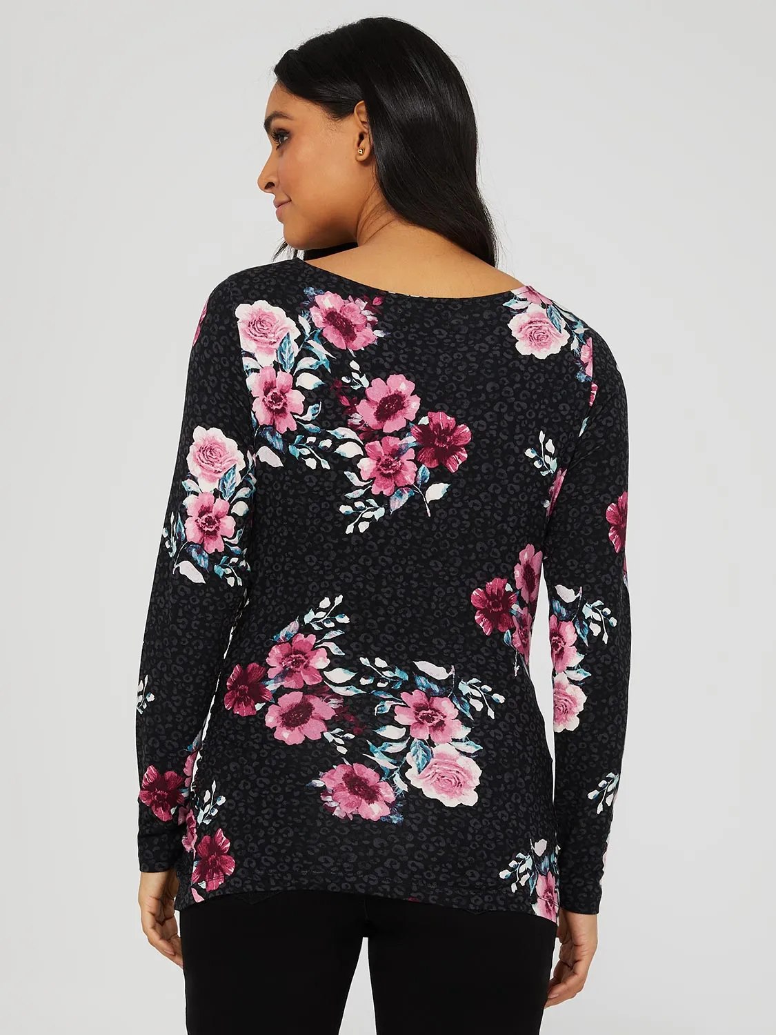 Printed Jersey Top With Zipper Detail sold by Suzy Shier product image thumbnail 4