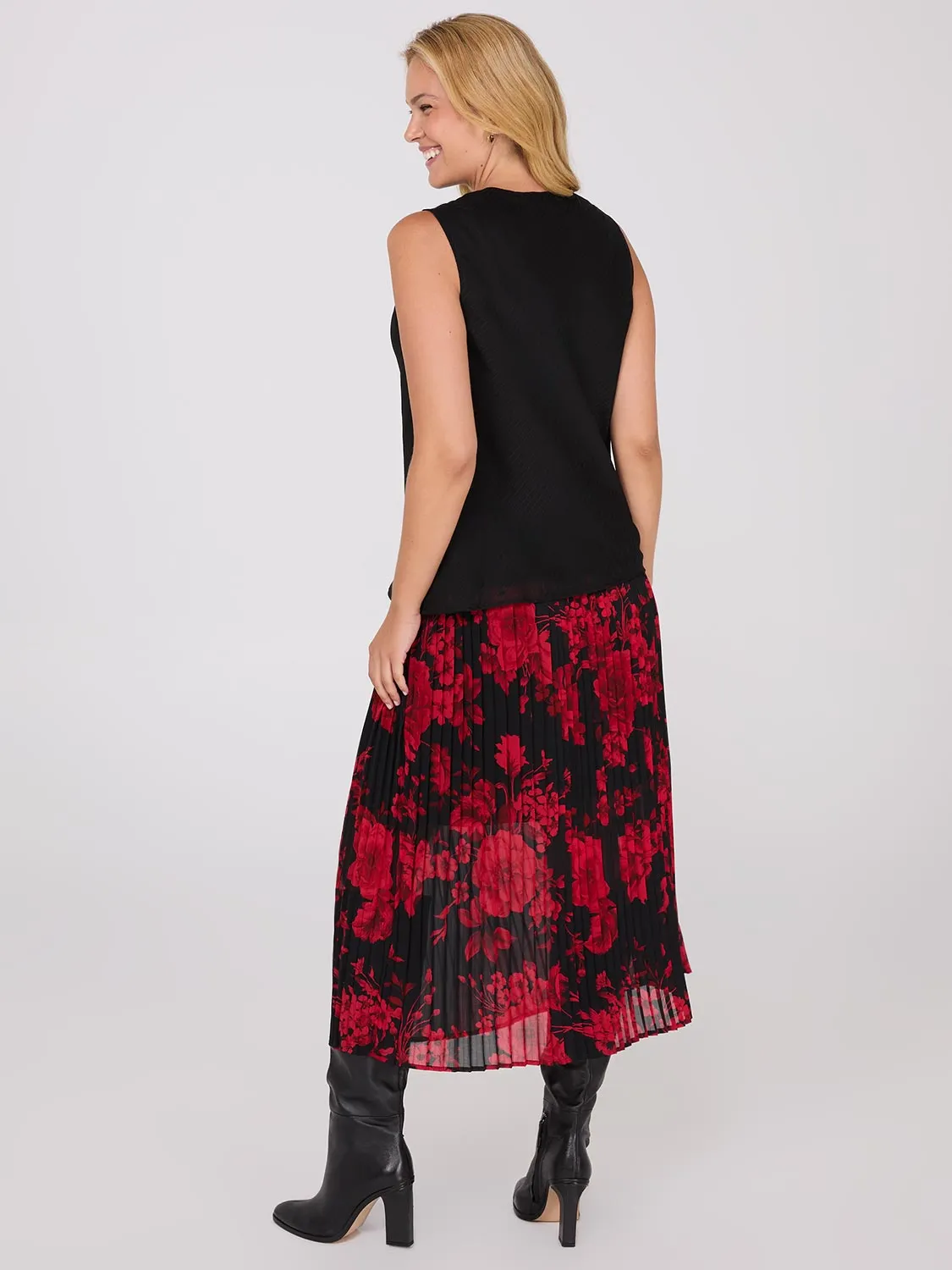 Sleeveless Textured Cowl Neck Top sold by Suzy Shier product image thumbnail 4