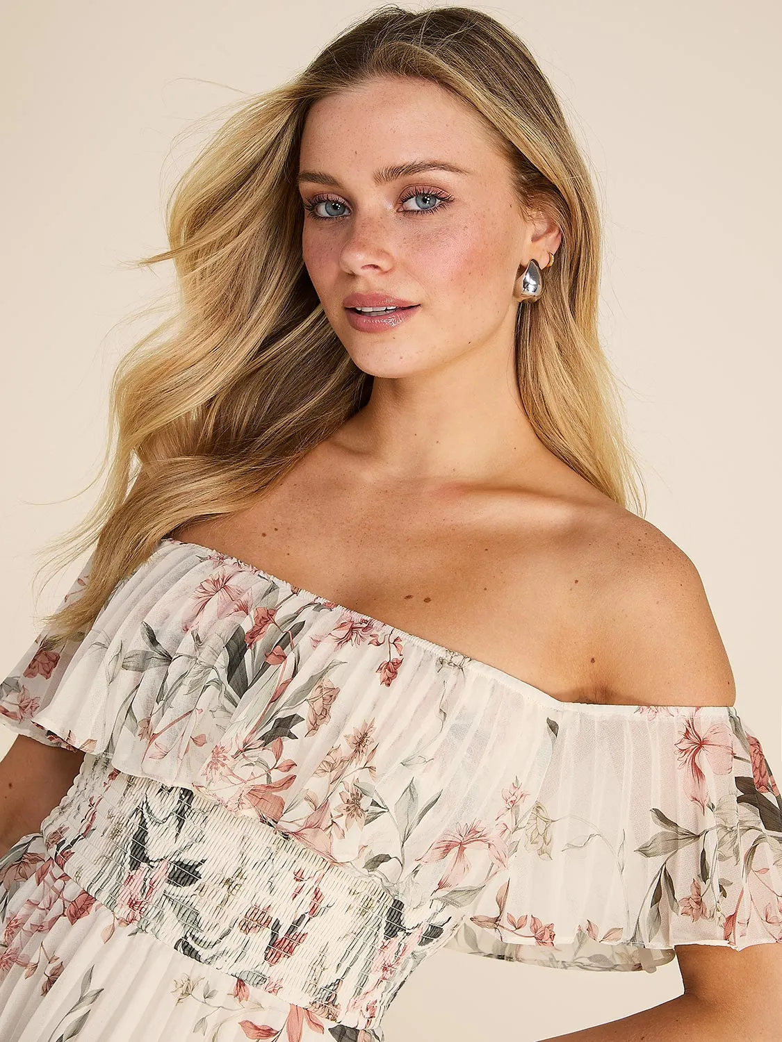 Floral Print Off-The-Shoulder Popover Midi Dress sold by Suzy Shier product image thumbnail 4