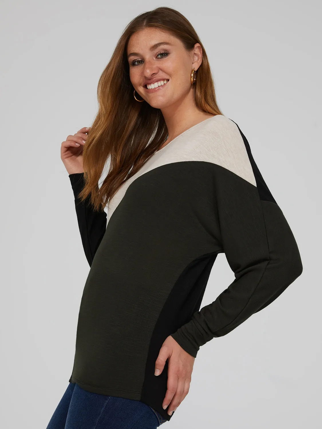 Long Dolman Sleeve Colourblock Top sold by Suzy Shier product image thumbnail 3