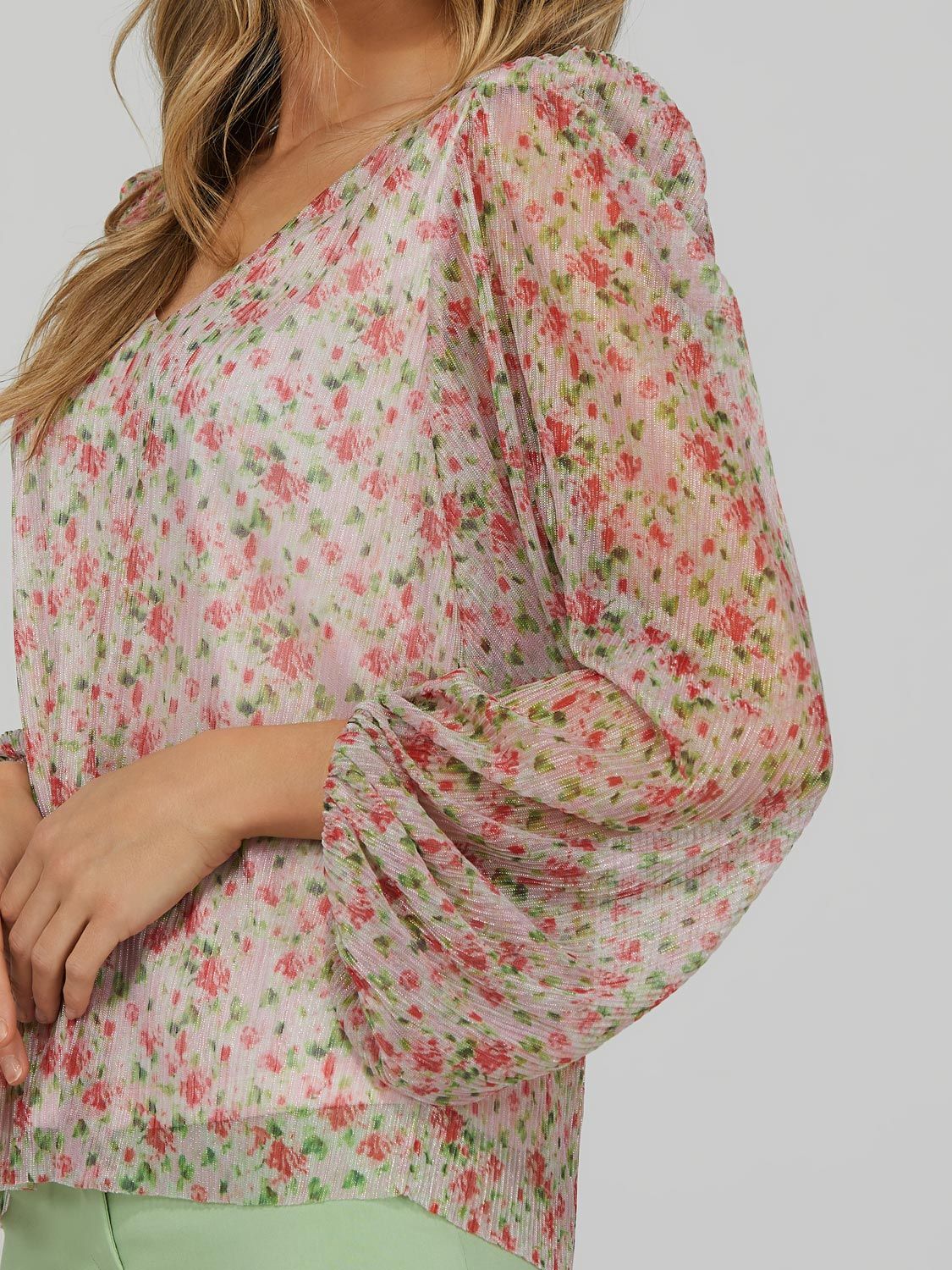 Printed 3/4 Volume Sleeve Top sold by Suzy Shier product image thumbnail 5