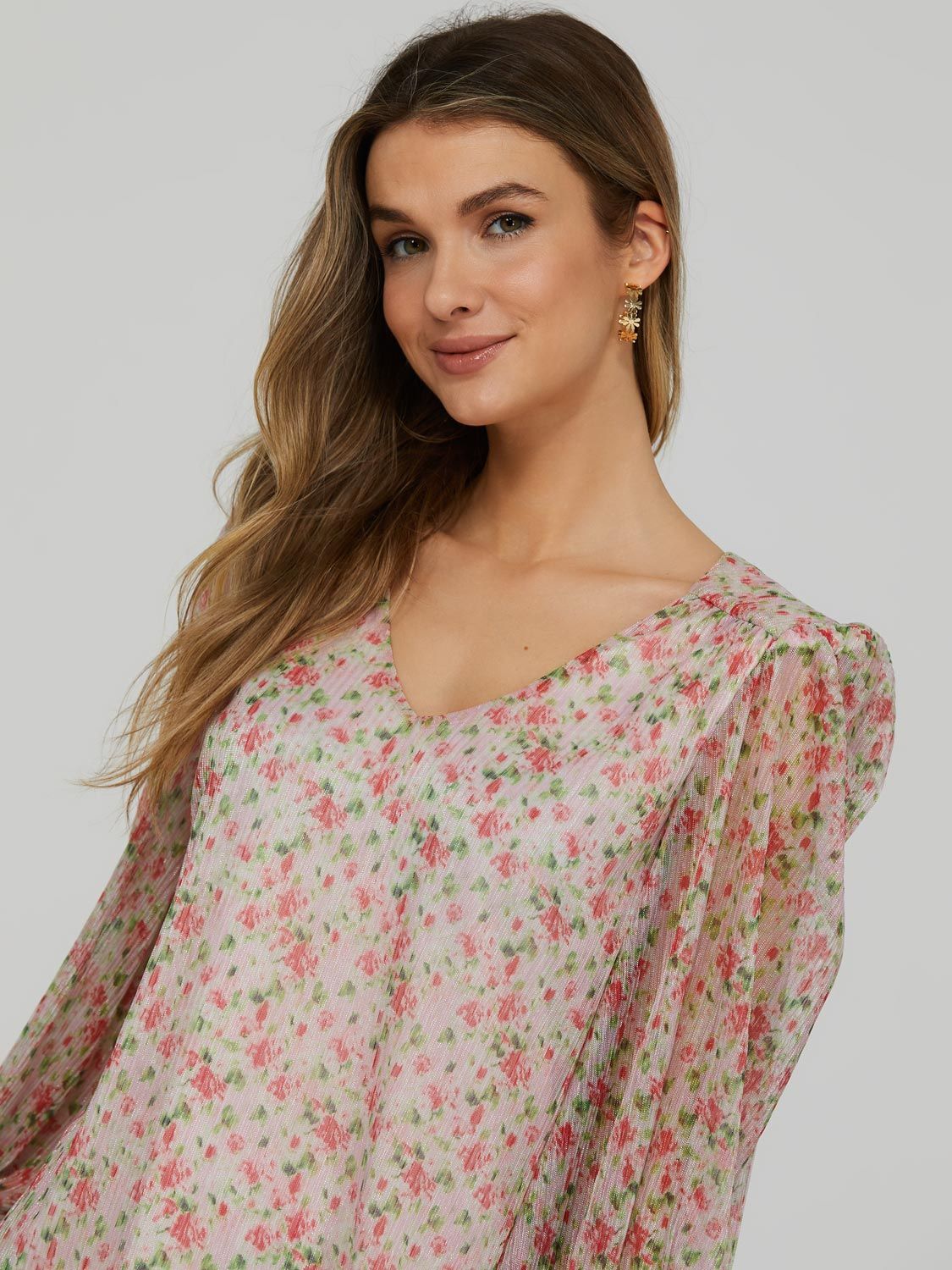 Printed 3/4 Volume Sleeve Top sold by Suzy Shier product image thumbnail 2