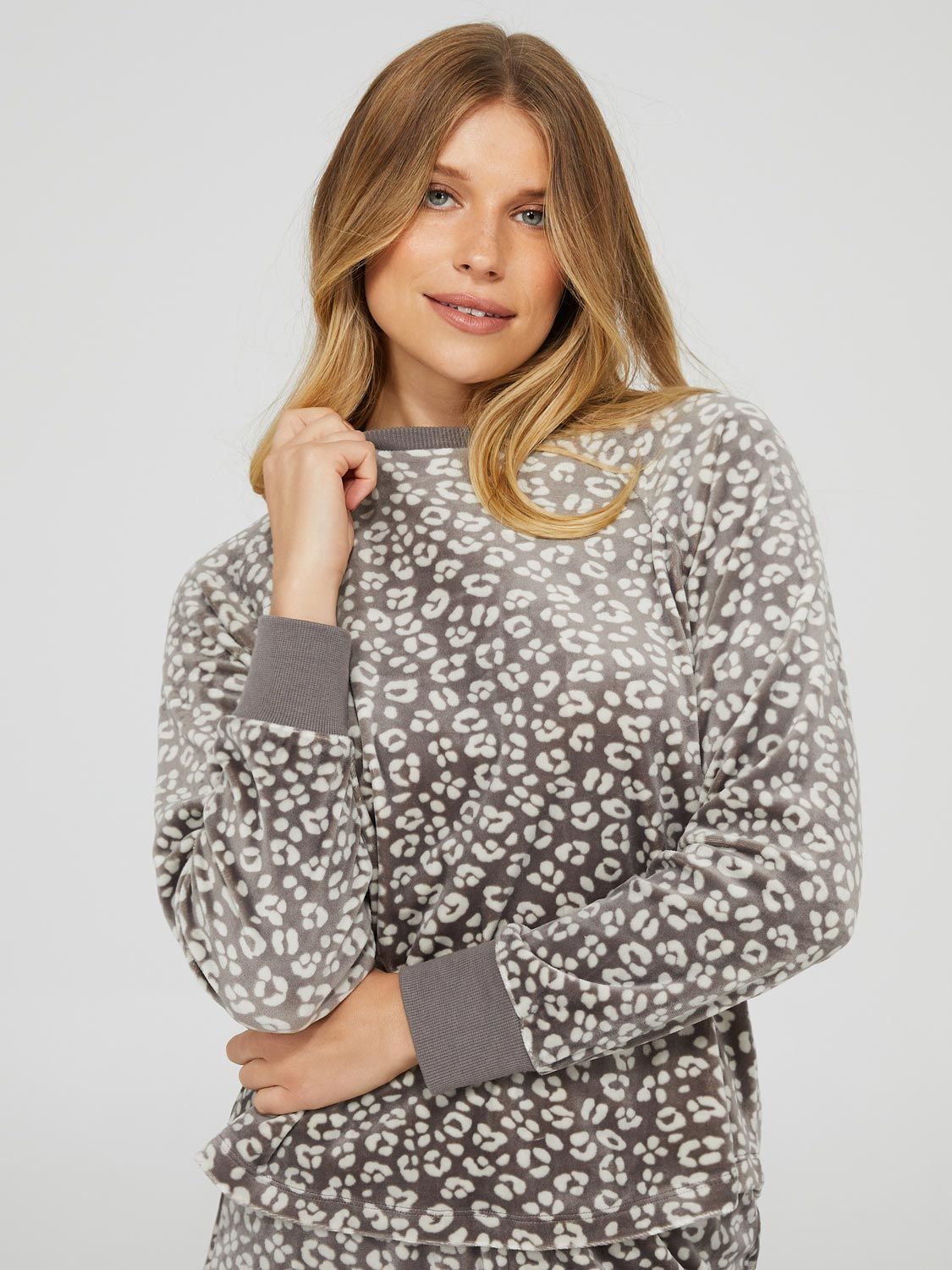 Animal Print Velour Pajama Set sold by Suzy Shier product image thumbnail 2