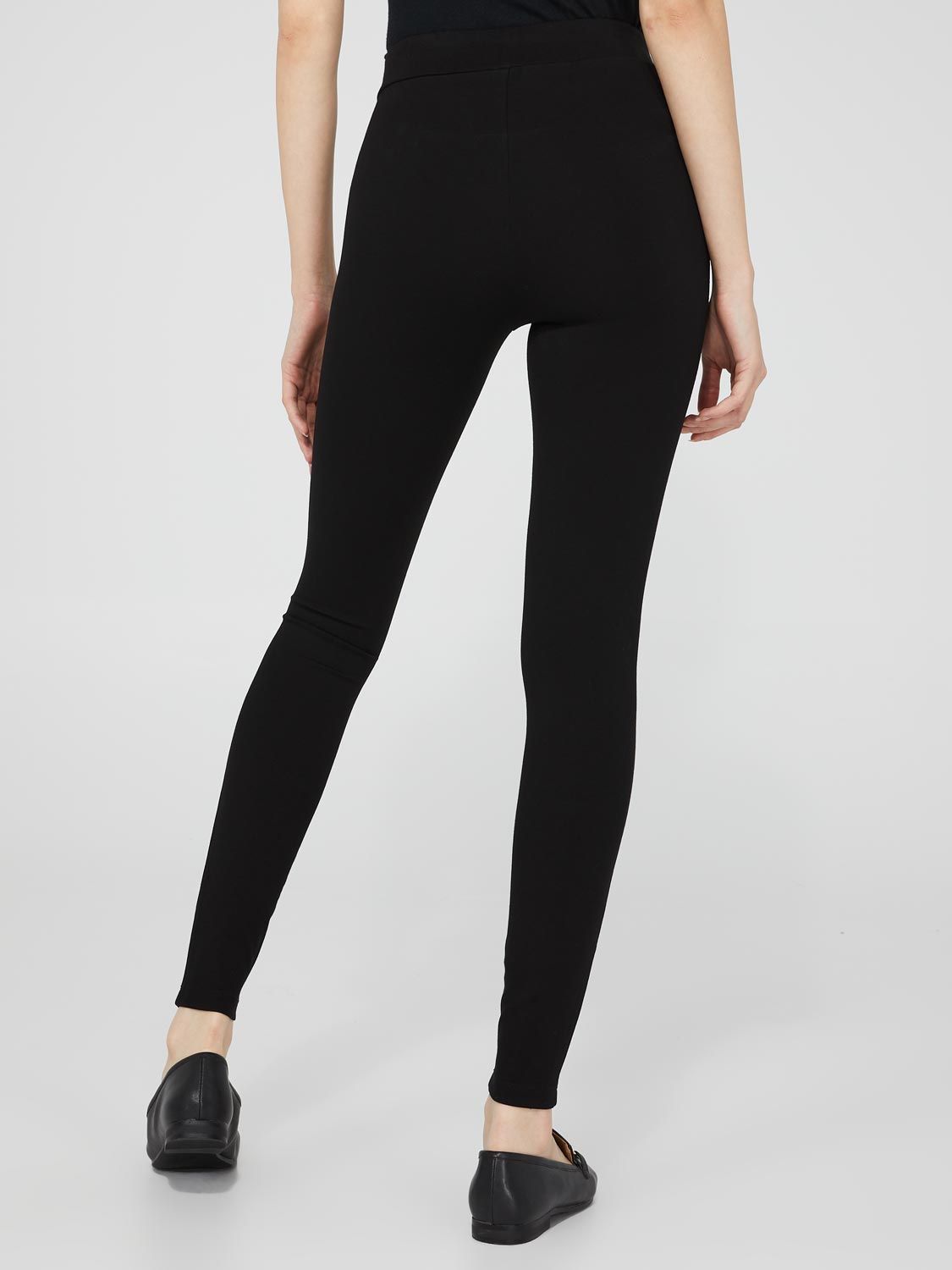 Skinny Pull-On Pants With Chain Detail Waistband sold by Suzy Shier product image thumbnail 4