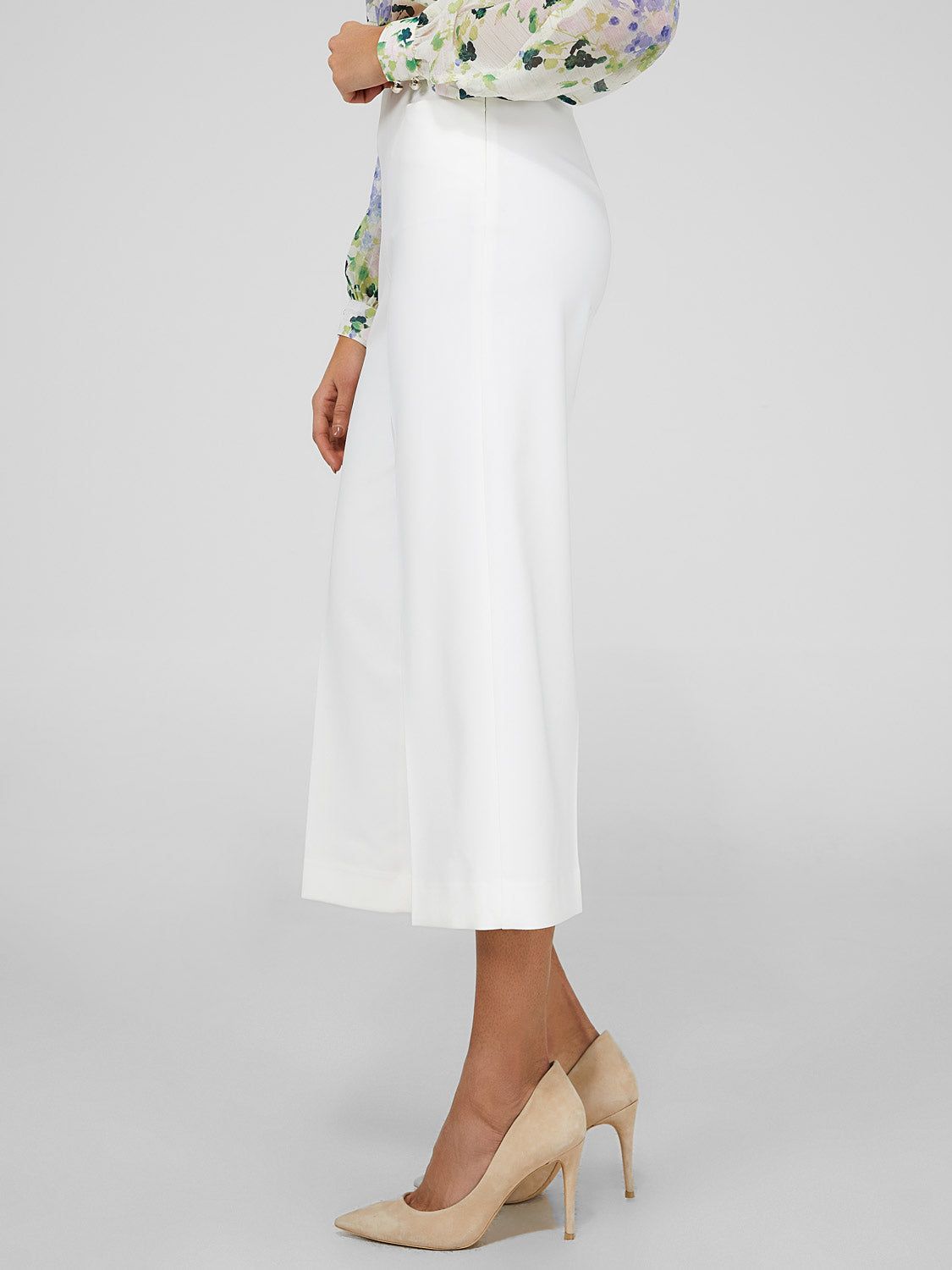 High Waisted Gaucho Pants sold by Suzy Shier product image thumbnail 3