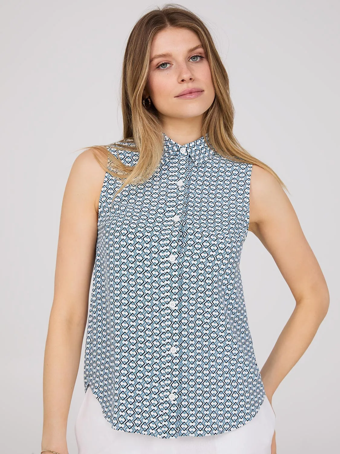 Sleeveless Geo Print Button-Front Blouse sold by Suzy Shier product image thumbnail 2