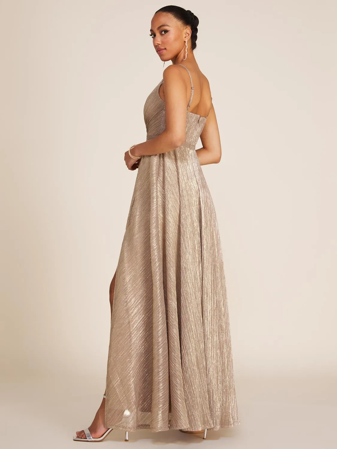 Sleeveless Crinkle Knit Gown sold by Suzy Shier product image thumbnail 4