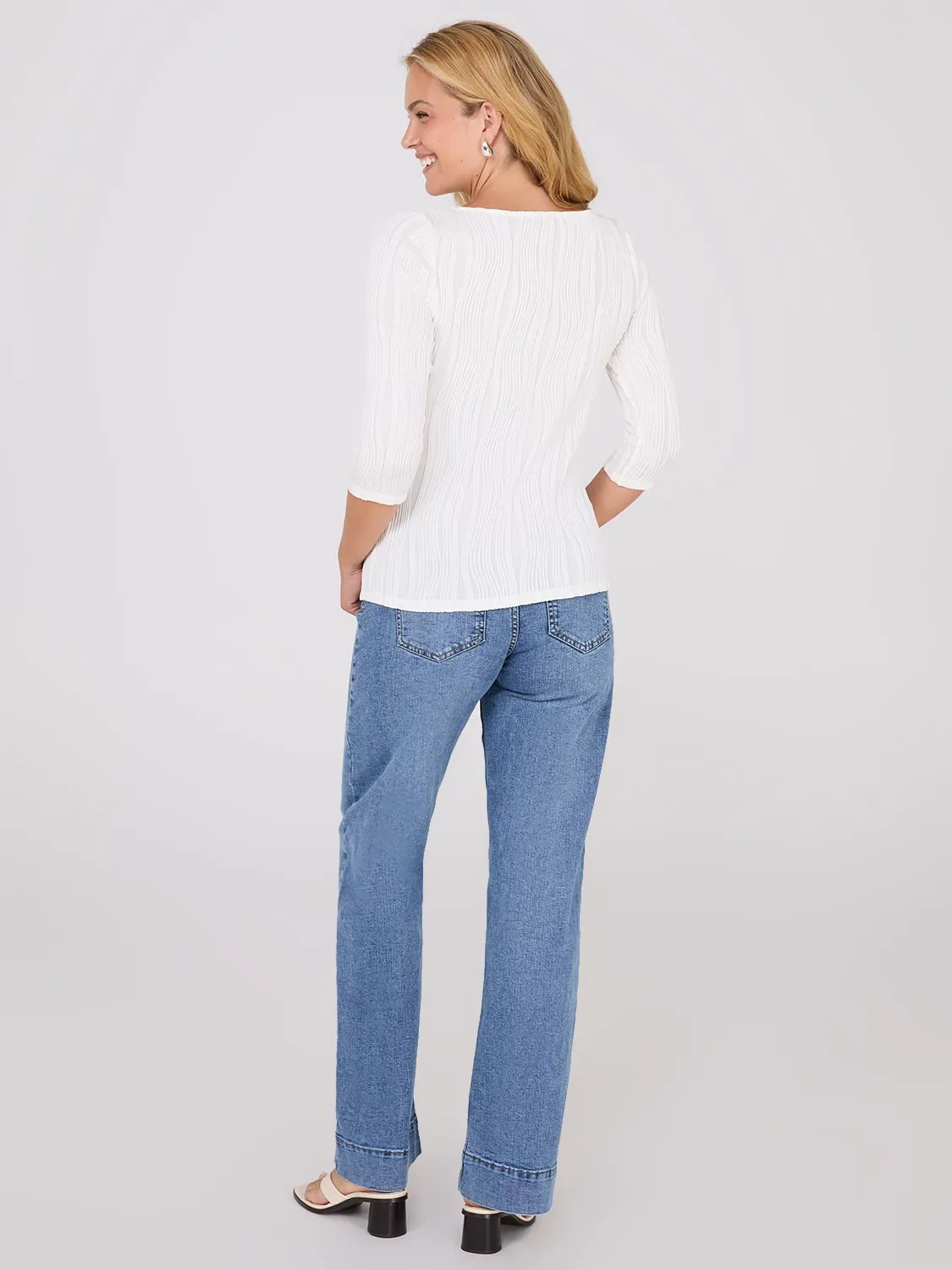 Wave Pattern Boat Neck Top sold by Suzy Shier product image thumbnail 5