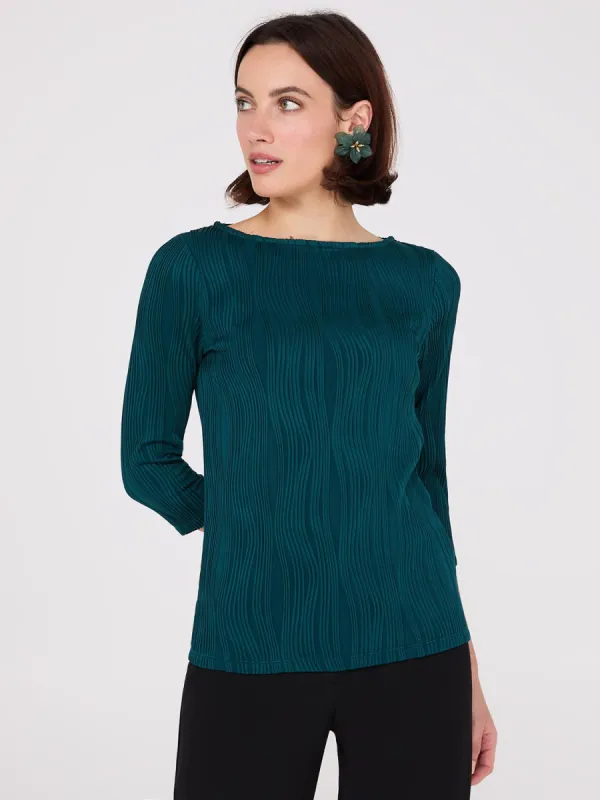 Wave Pattern Boat Neck Top sold by Suzy Shier