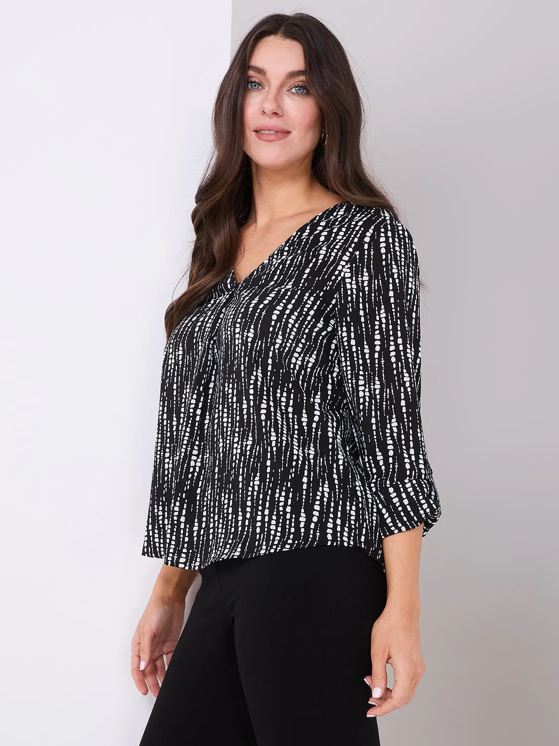 Abstract Print V-Neck Long Sleeve Popover Blouse sold by Suzy Shier product image thumbnail 3