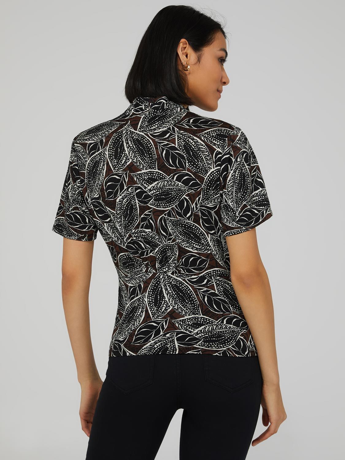 Printed Short Sleeve Drawstring Top sold by Suzy Shier product image thumbnail 5