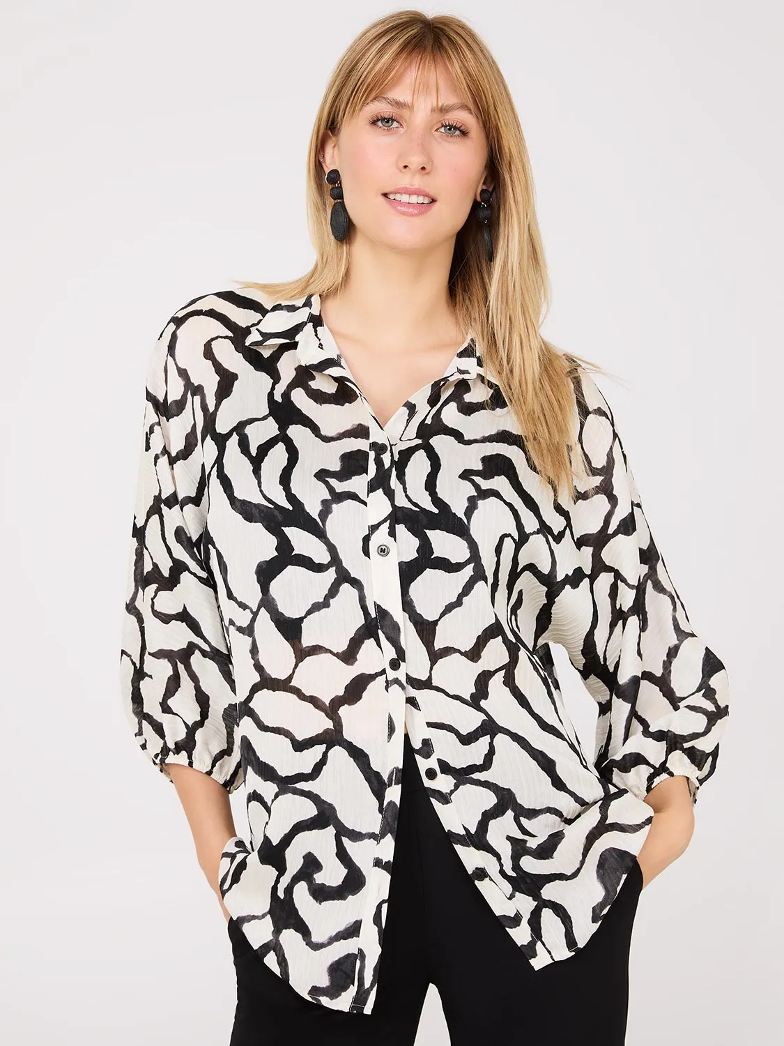 Abstract Print Crinkle Button-Front Blouse sold by Suzy Shier product image thumbnail 2
