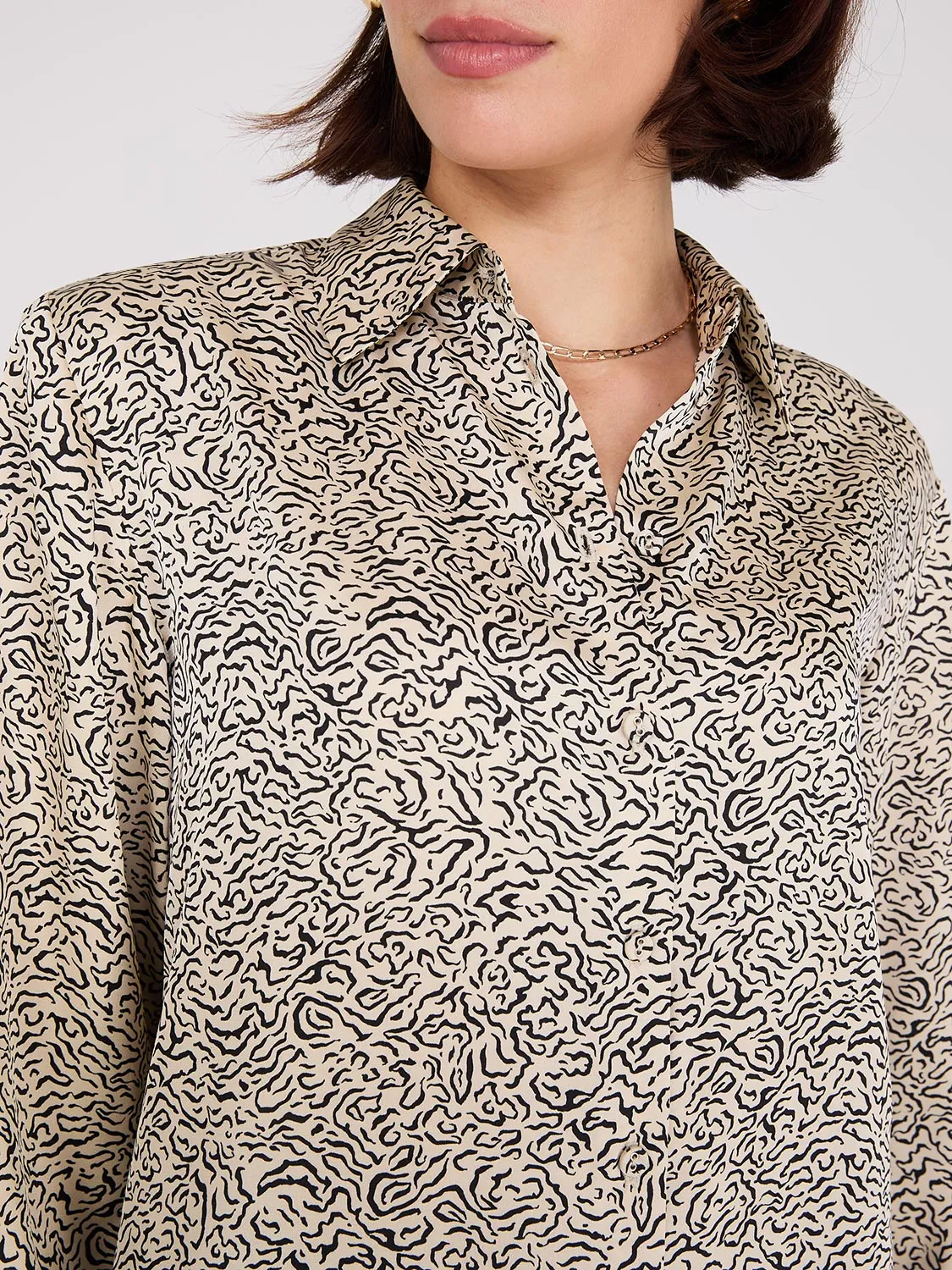 Abstract Print Satin Tunic Blouse sold by Suzy Shier product image thumbnail 3