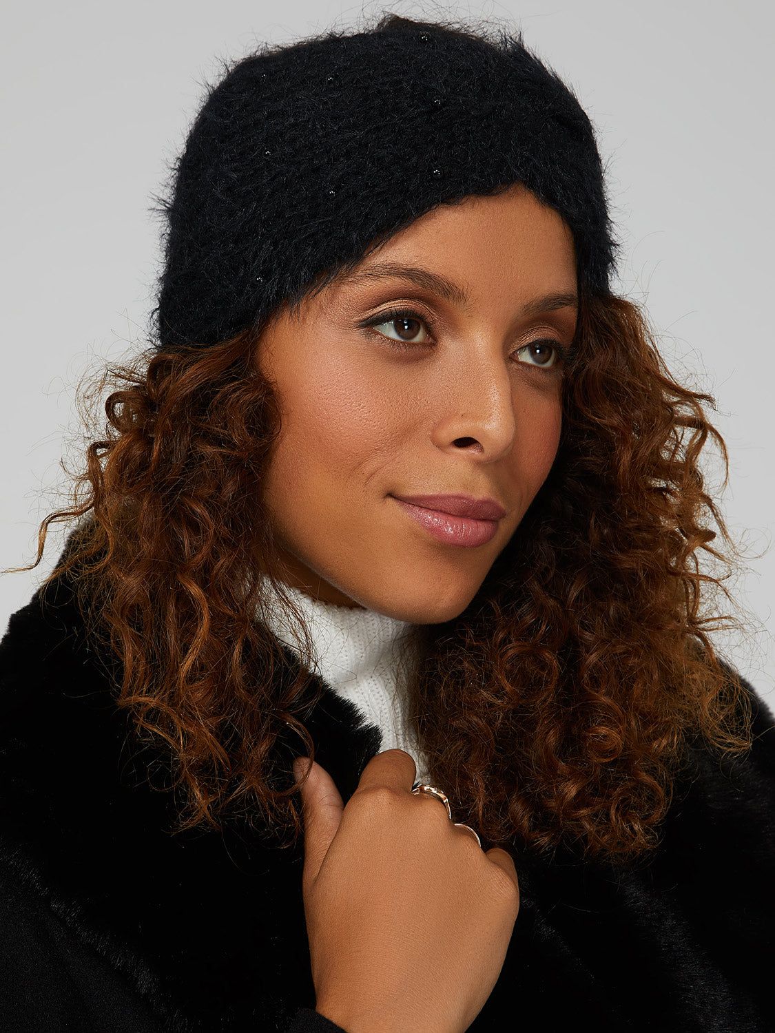 Fuzzy Pearl Headband sold by Suzy Shier product image thumbnail 4