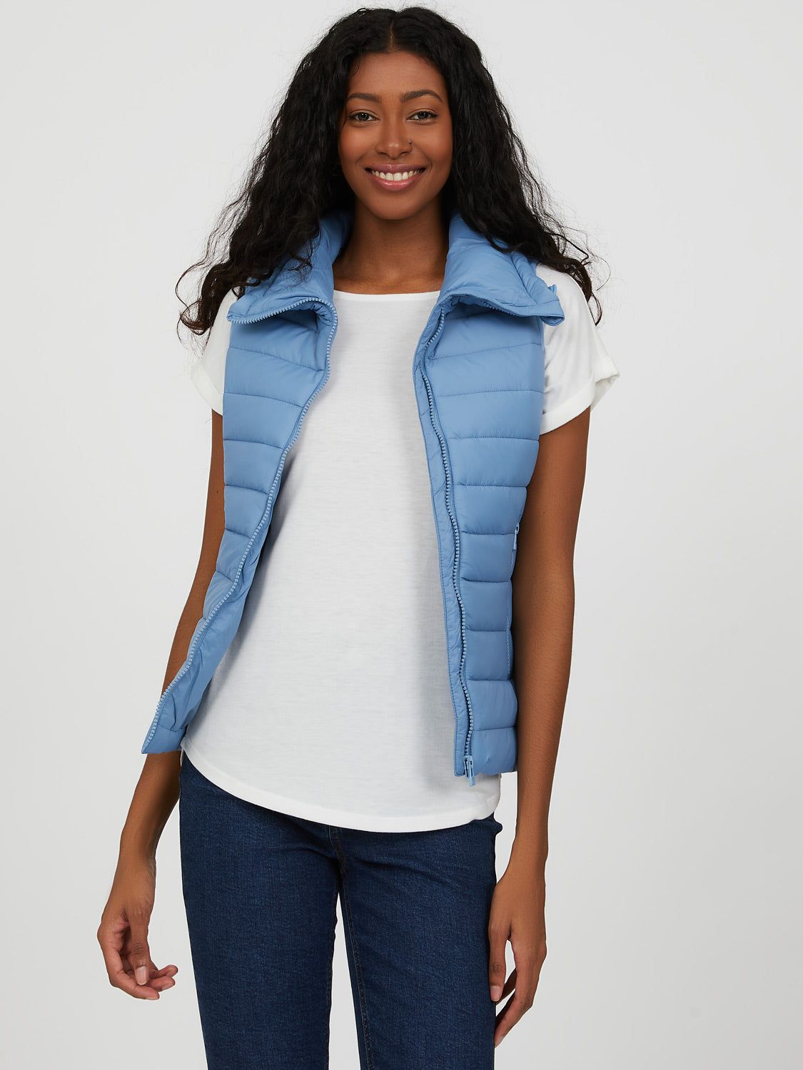 Sleeveless Lightweight Puffer Vest sold by Suzy Shier product image thumbnail 2