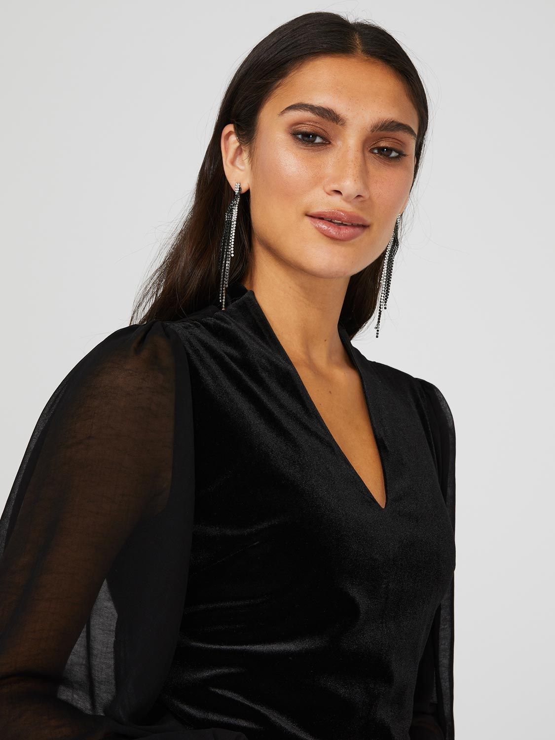 Velour V-Neck Dress With Chiffon Bubble Sleeves sold by Suzy Shier product image thumbnail 4