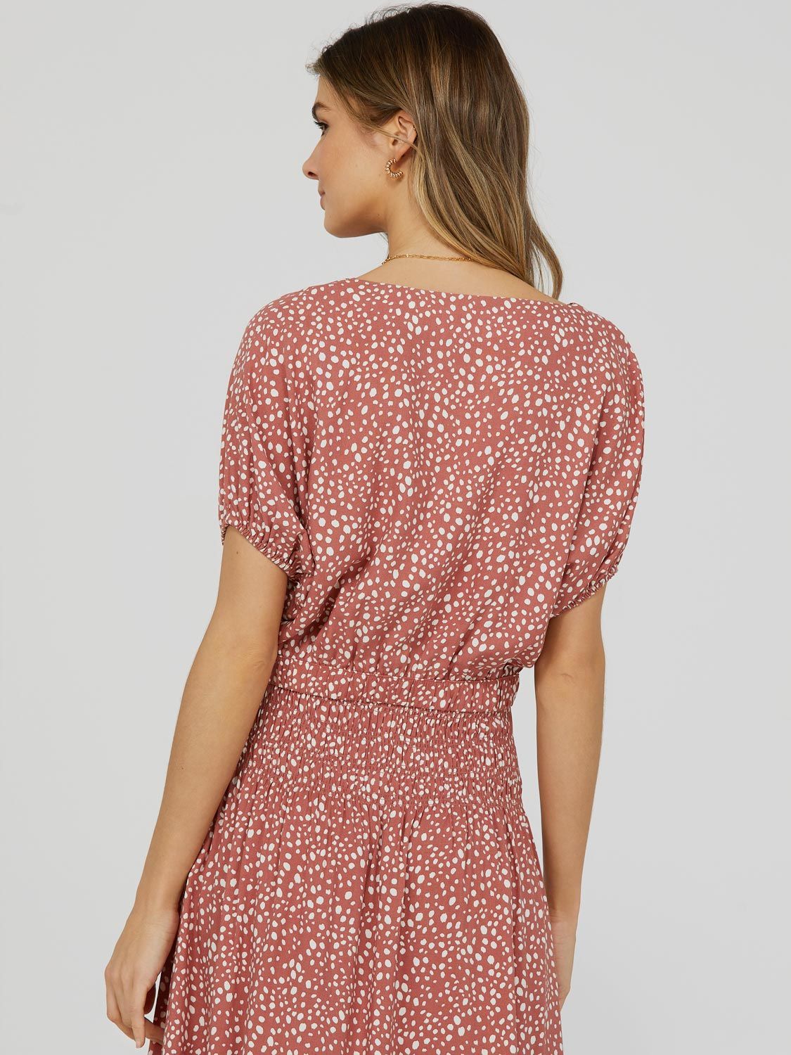 Cropped V-Neck Printed Top sold by Suzy Shier product image thumbnail 4