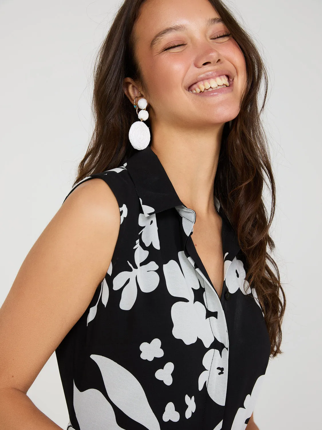 Sleeveless Floral Print Button-Front Midi Dress sold by Suzy Shier product image thumbnail 3