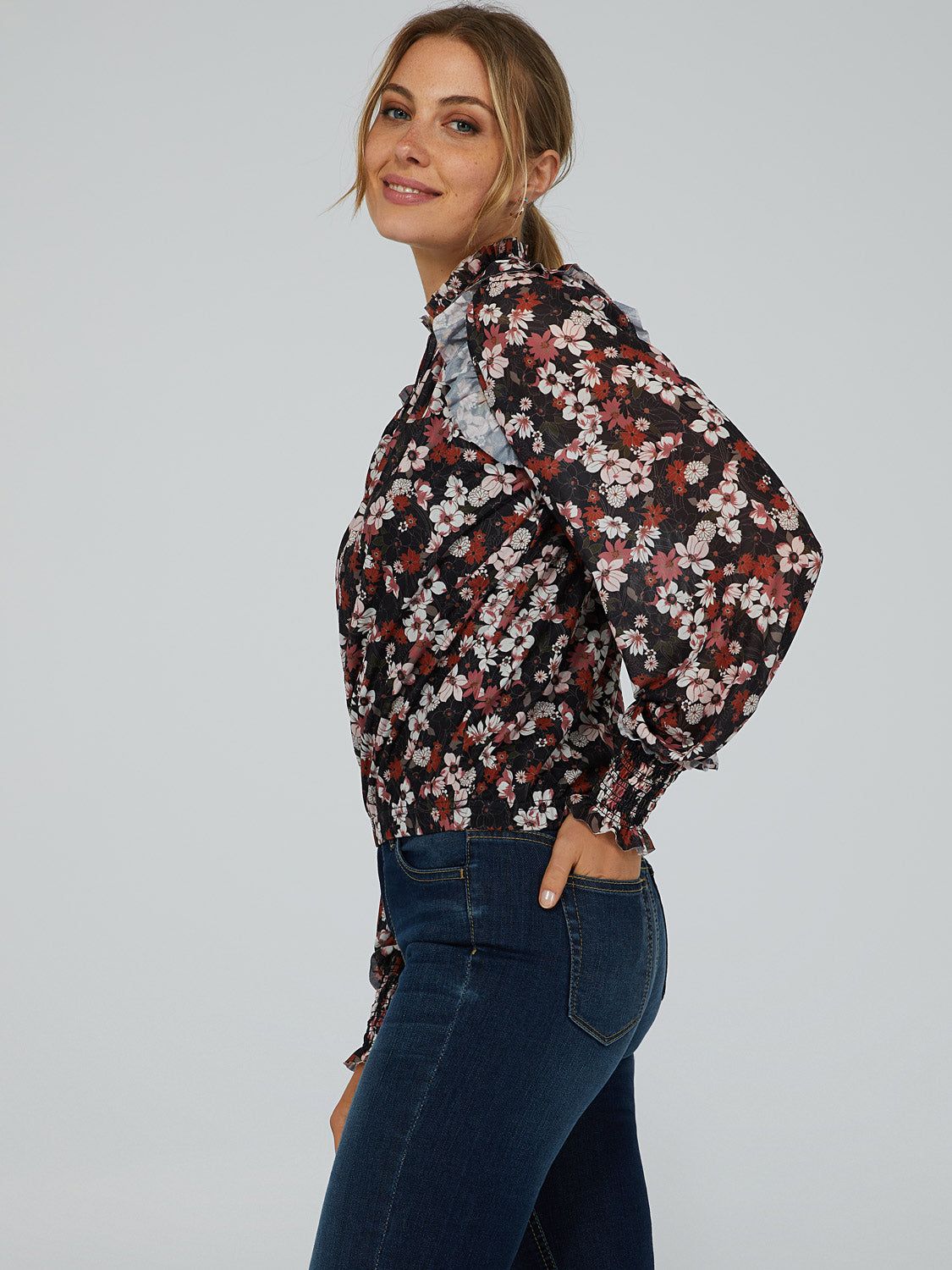 Floral Print Peasant Top sold by Suzy Shier product image thumbnail 3