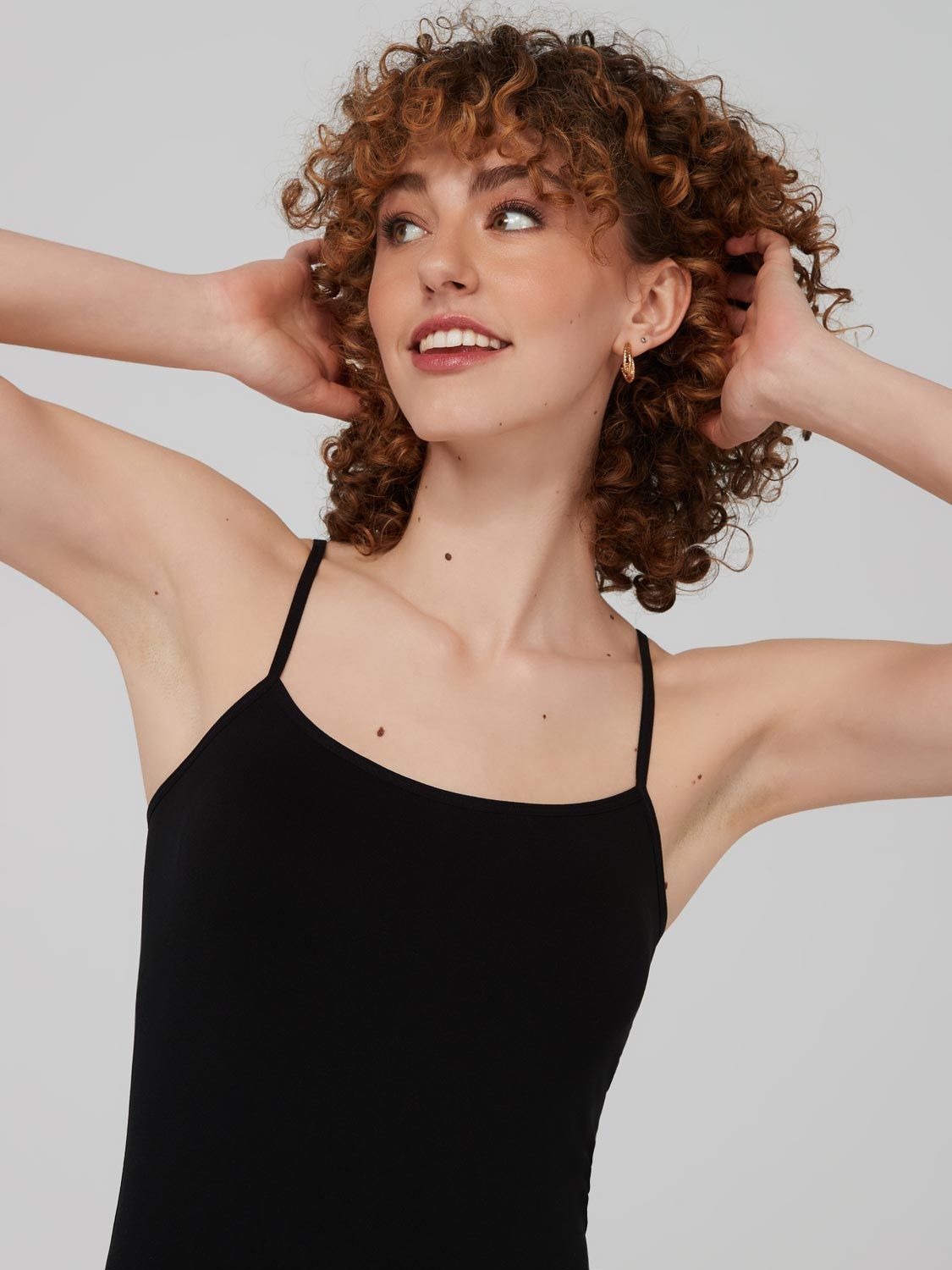 Scoop Neck Seamless Tank Top sold by Suzy Shier product image thumbnail 6