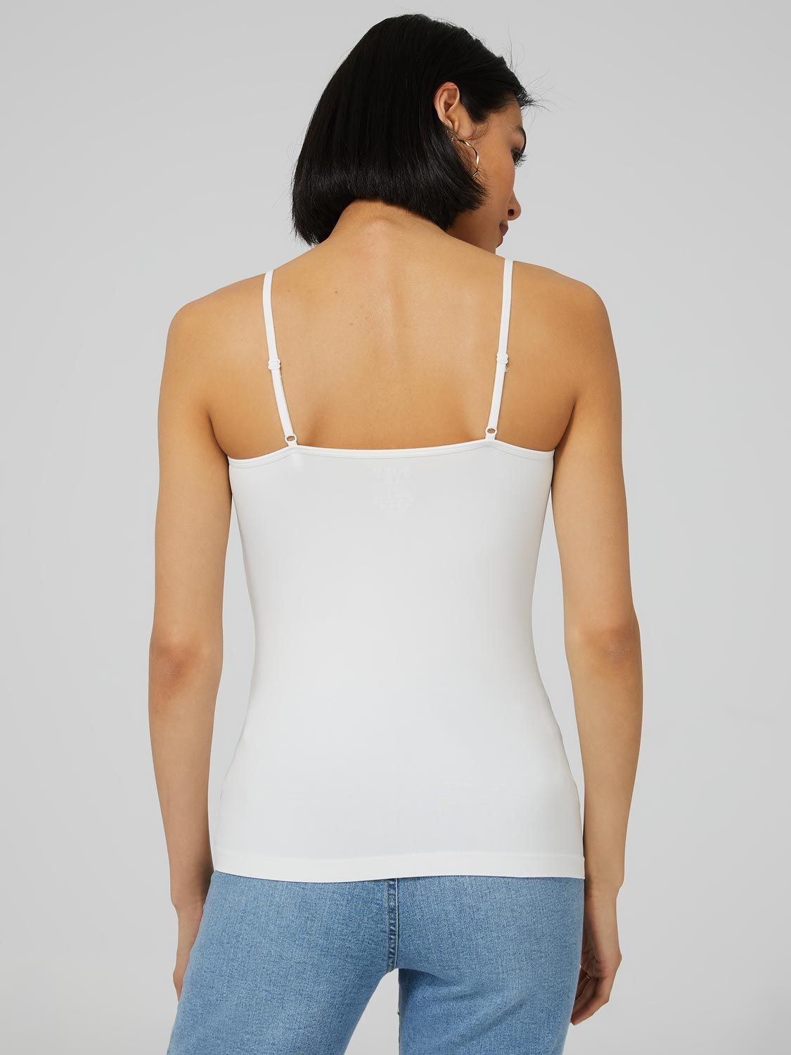 Scoop Neck Seamless Tank Top sold by Suzy Shier product image thumbnail 15