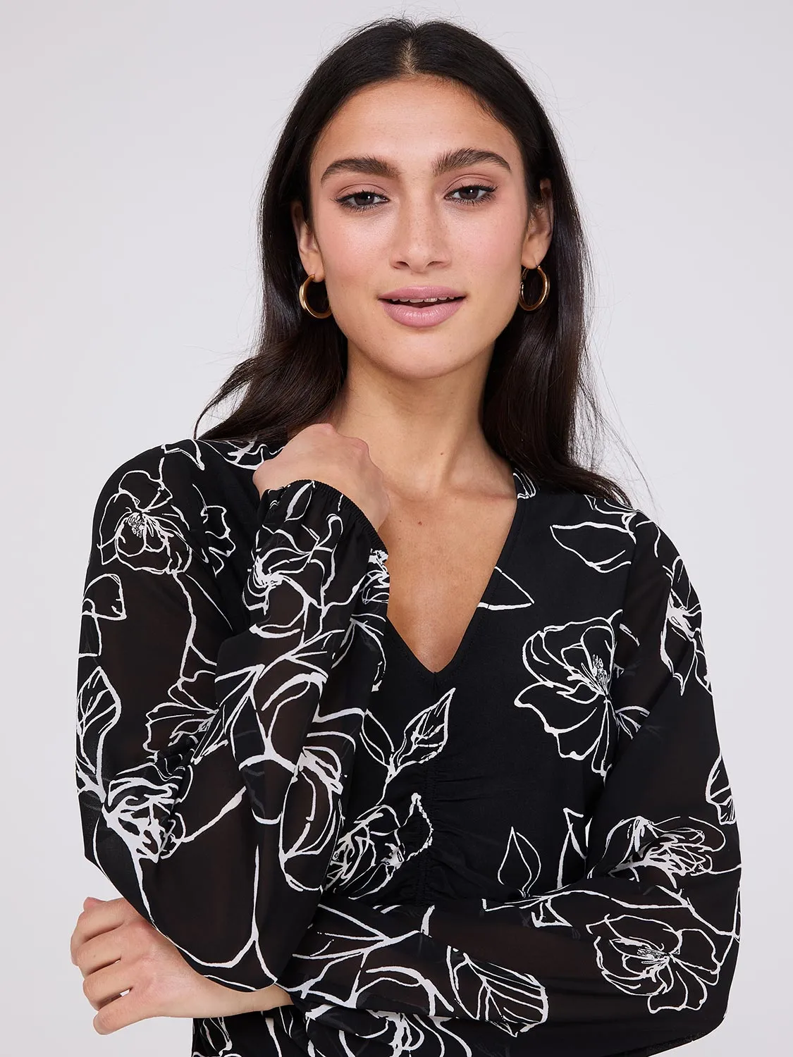 Floral Print Chiffon Ruched Top sold by Suzy Shier product image thumbnail 2