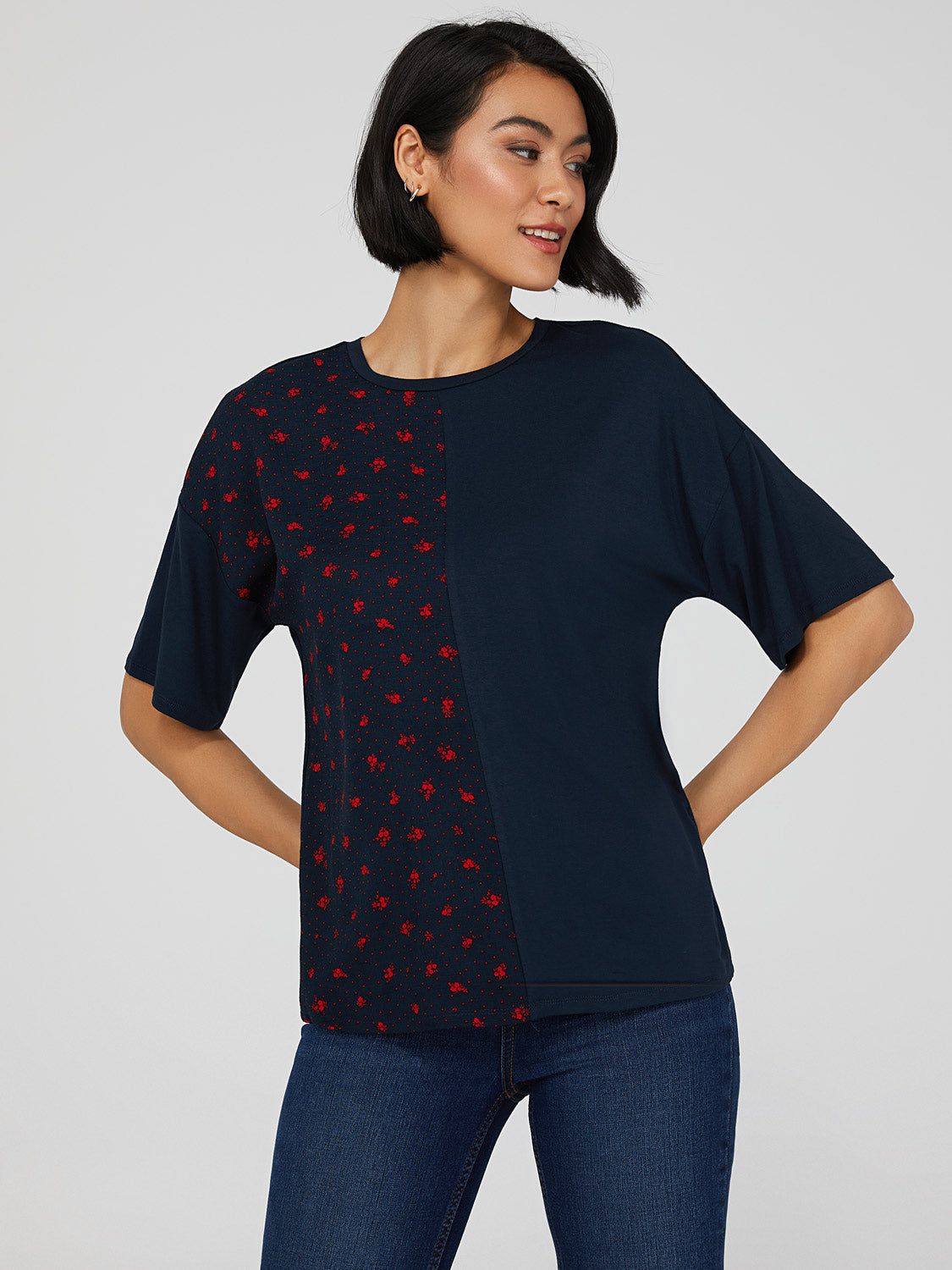 Color Block Crew Neck Short Sleeve Top sold by Suzy Shier product image thumbnail 3