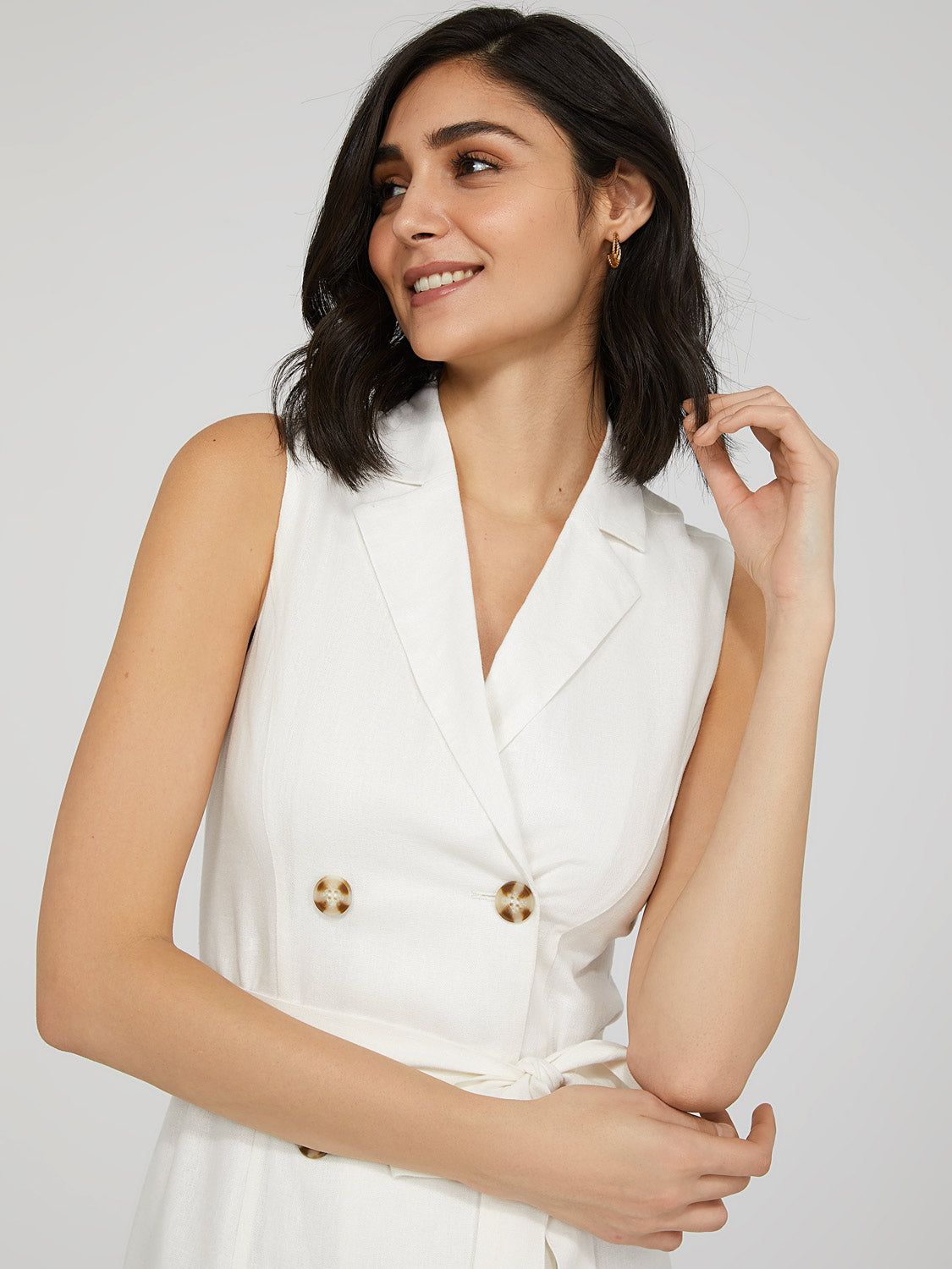 Linen Sleeveless Double-Breasted Blazer Dress sold by Suzy Shier product image thumbnail 2