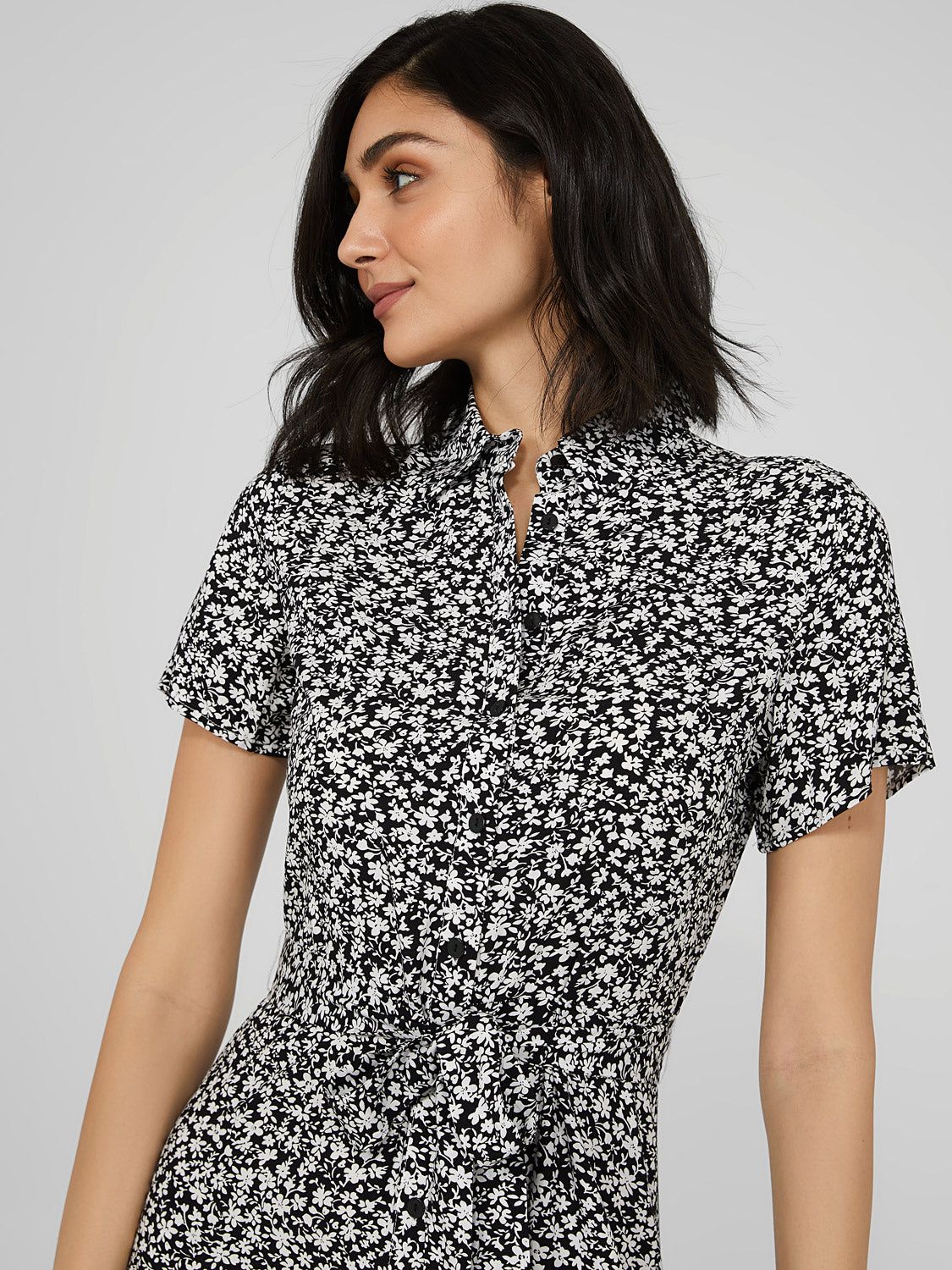 Printed Button-Front Midi Shirt Dress sold by Suzy Shier product image thumbnail 2