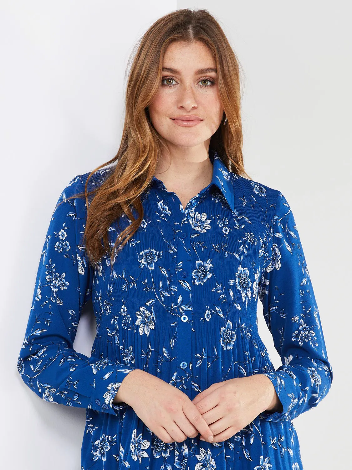 Floral Print Pleated Button-Front Flared Blouse sold by Suzy Shier product image thumbnail 2