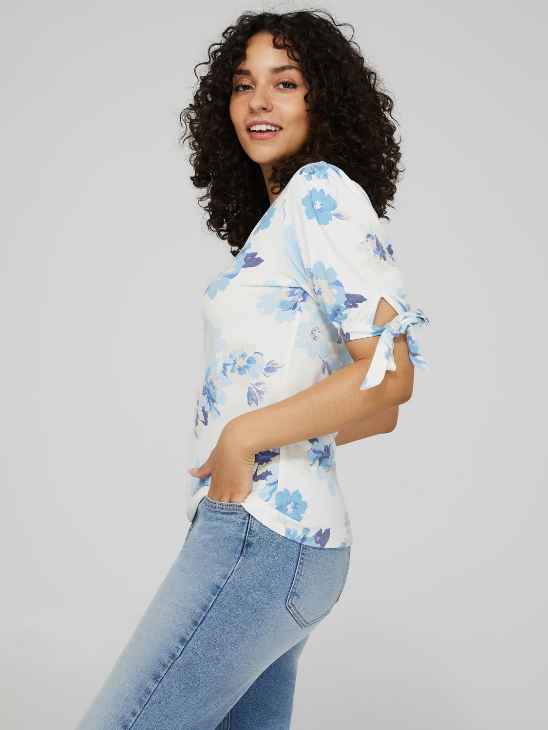 Printed Puff Sleeve V-Neck Top sold by Suzy Shier product image thumbnail 3