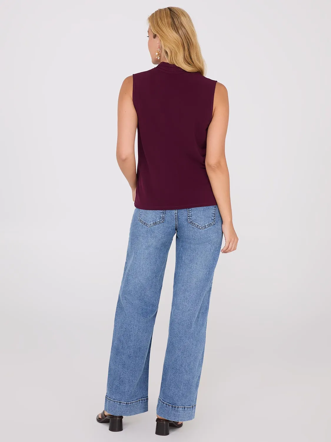 Sleeveless Pleated V-Neck Top sold by Suzy Shier product image thumbnail 4