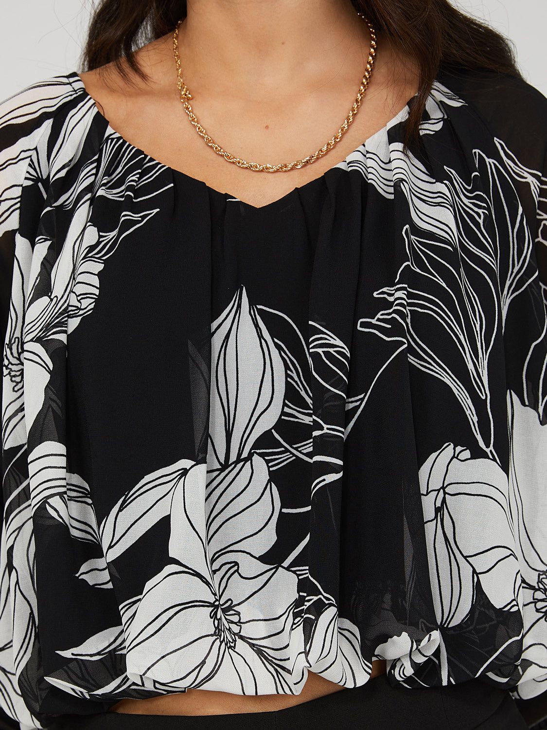 Cropped Printed Chiffon V-Neck Top sold by Suzy Shier product image thumbnail 6