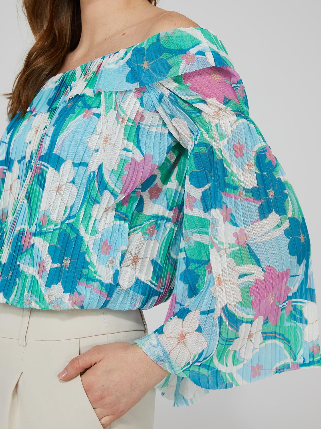 Floral Print Off-The-Shoulder Cropped Mesh Top sold by Suzy Shier product image thumbnail 3