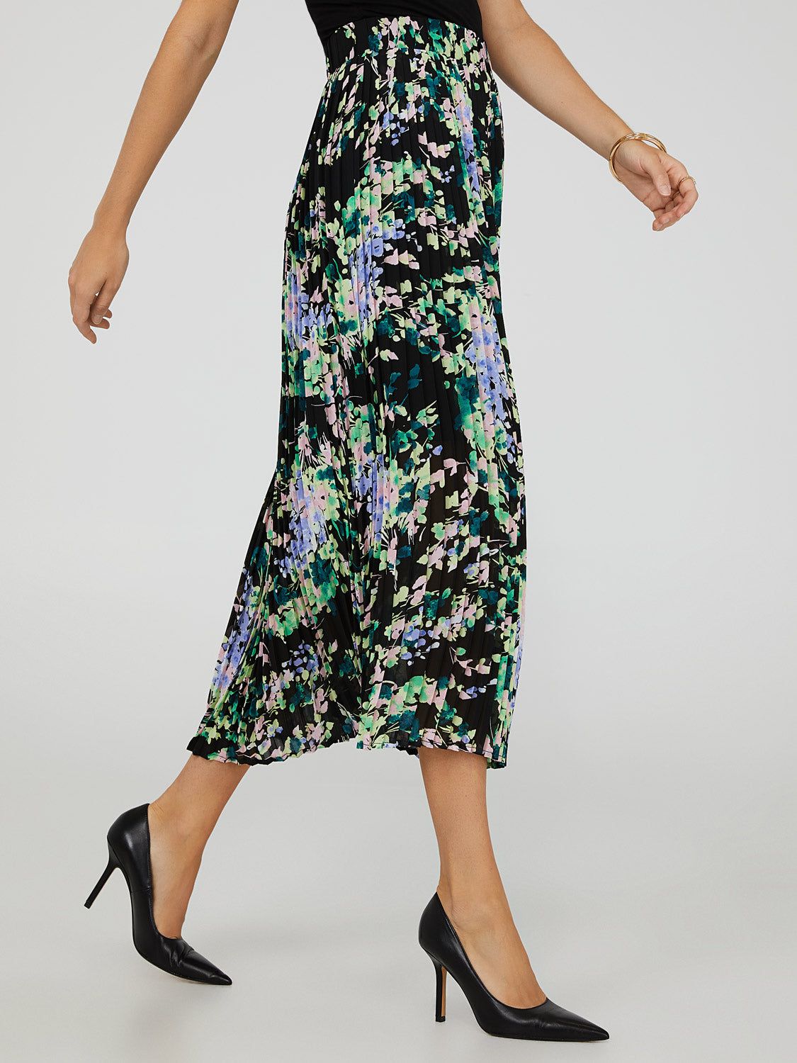 Floral Print Chiffon Skirt sold by Suzy Shier product image thumbnail 3