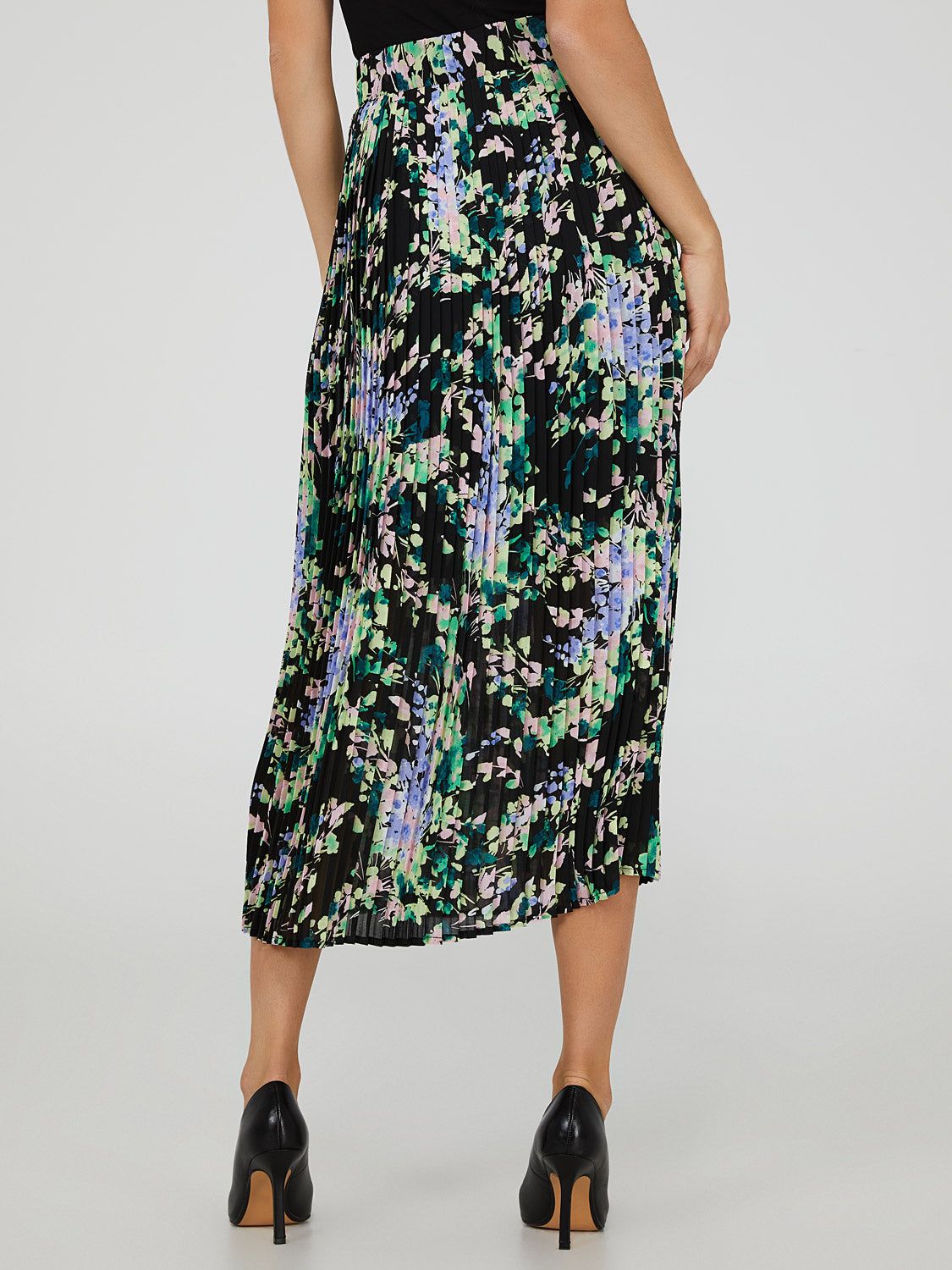 Floral Print Chiffon Skirt sold by Suzy Shier product image thumbnail 4