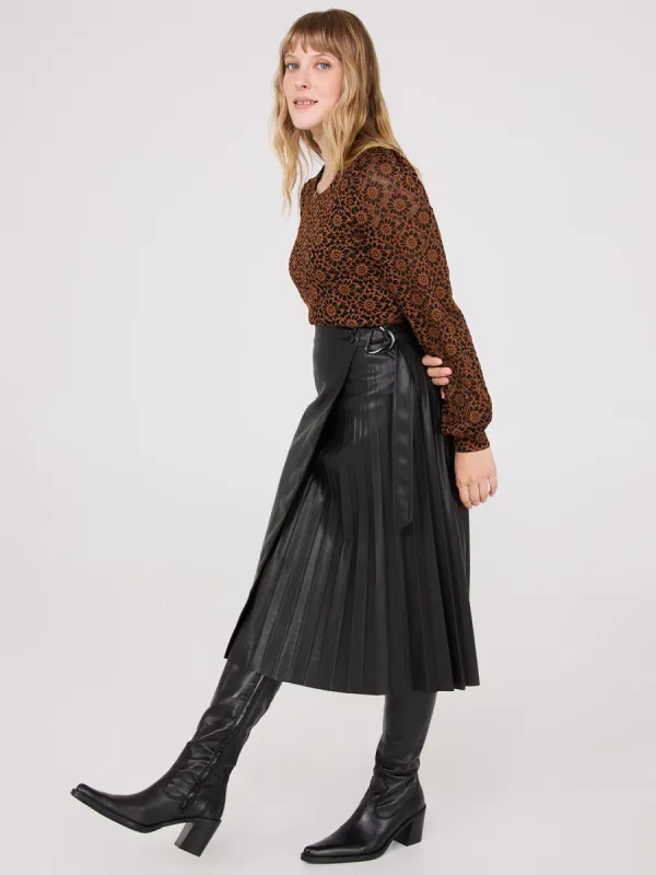 2-Tone Lace Balloon Sleeve Top sold by Suzy Shier