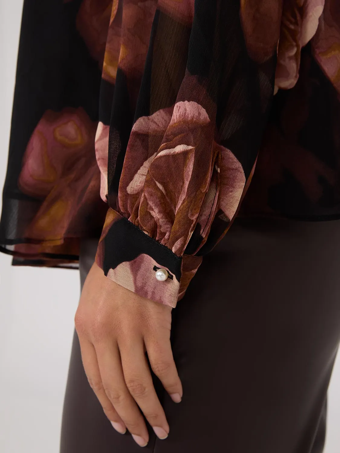 Printed Chiffon High Neck Blouse sold by Suzy Shier product image thumbnail 4