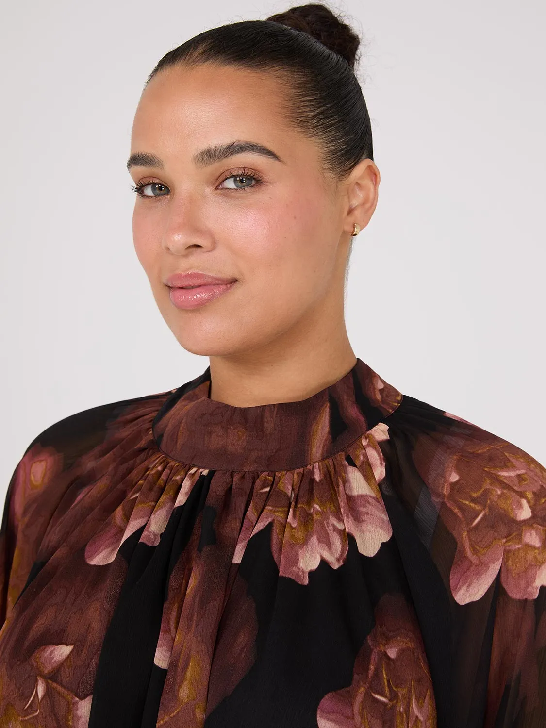 Printed Chiffon High Neck Blouse sold by Suzy Shier product image thumbnail 3