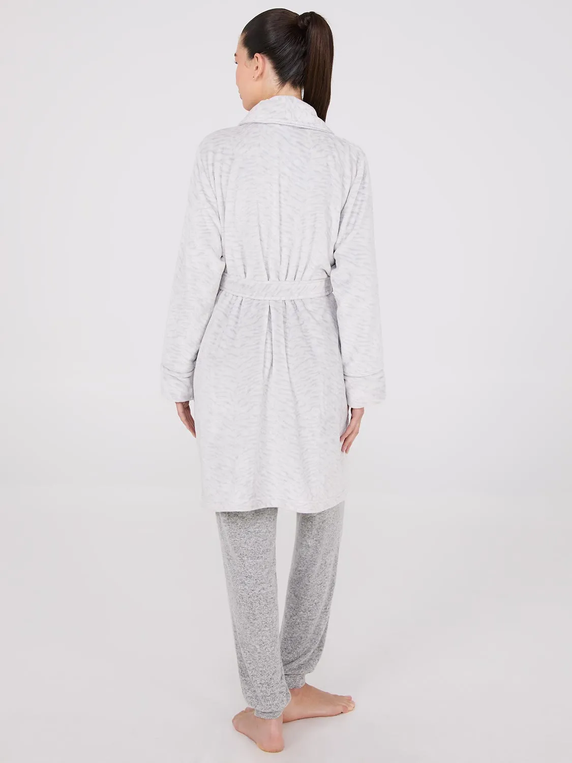 Animal Print Plush Robe sold by Suzy Shier product image thumbnail 4