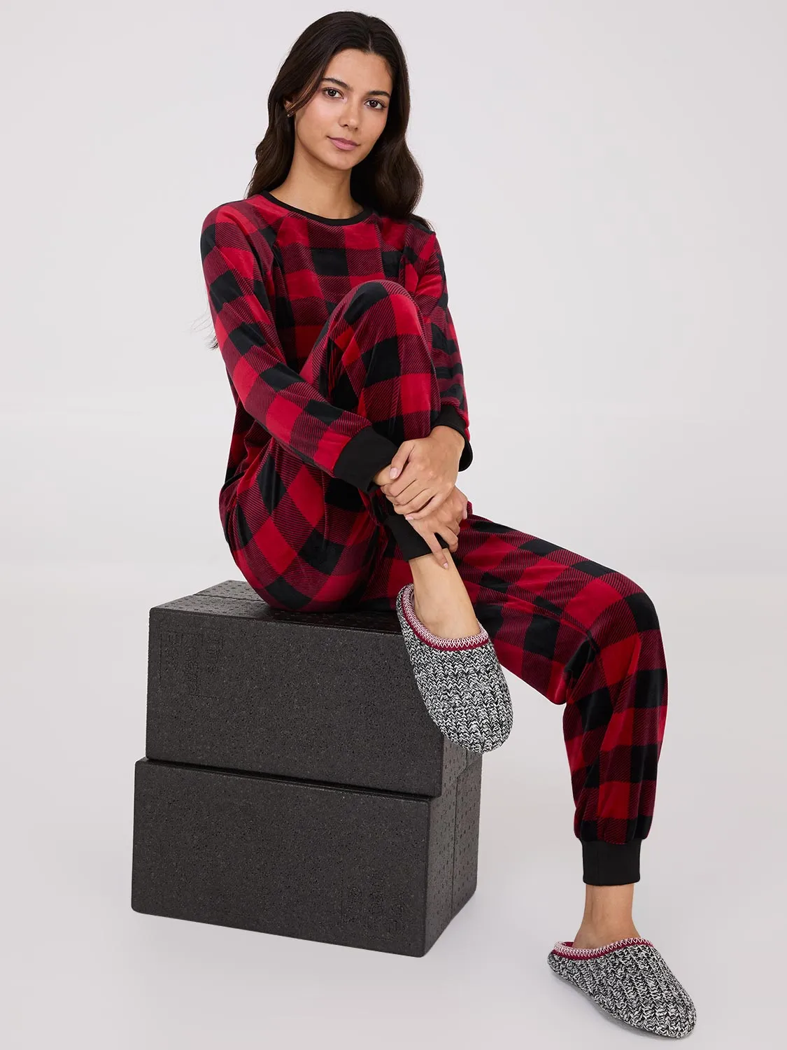 Plaid Print Velour Pajama Set sold by Suzy Shier product image thumbnail 4