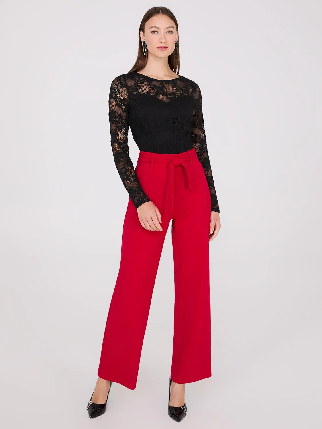 Floral Lace Sweeheart Neckline Top sold by Suzy Shier product image thumbnail 2