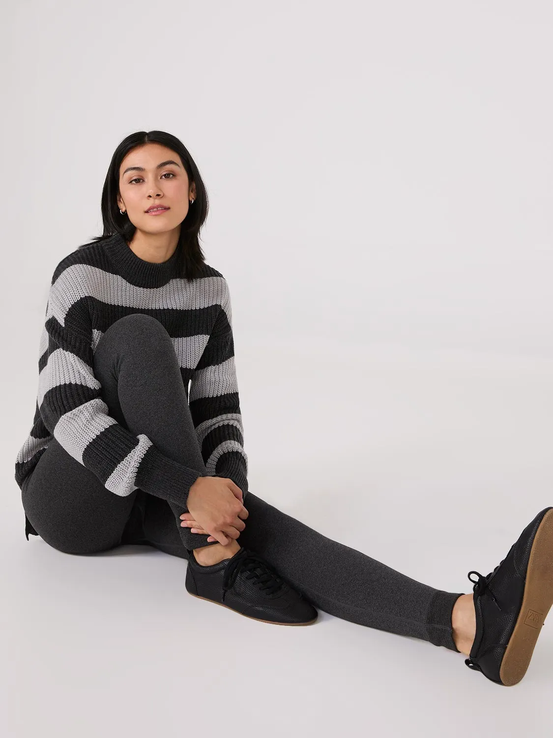 Fur Line Seamless Leggings sold by Suzy Shier product image thumbnail 4